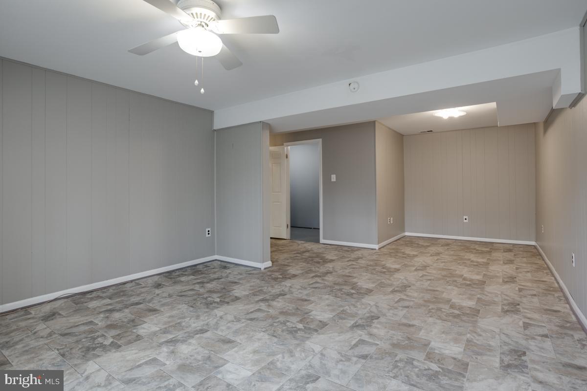 LAKEWOOD HILLS - Residential