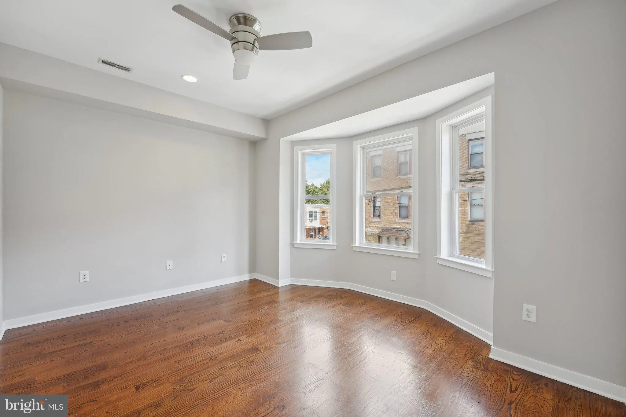 Philadelphia, Pennsylvania 19146, United States, 4 Bedrooms Bedrooms, ,3 BathroomsBathrooms,Residential,Contingent,156846