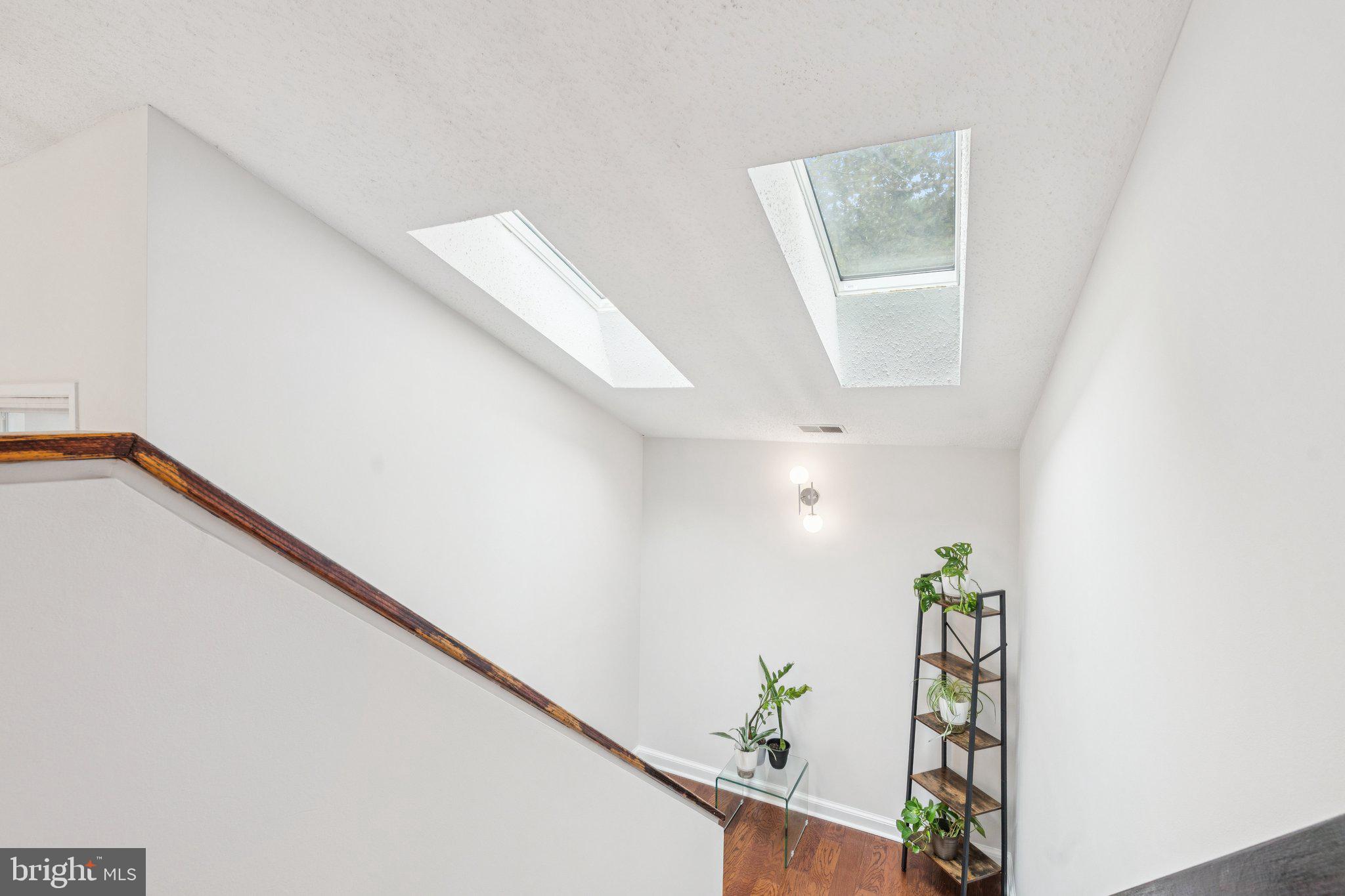 1904 VILLARIDGE DRIVE B 1904B
