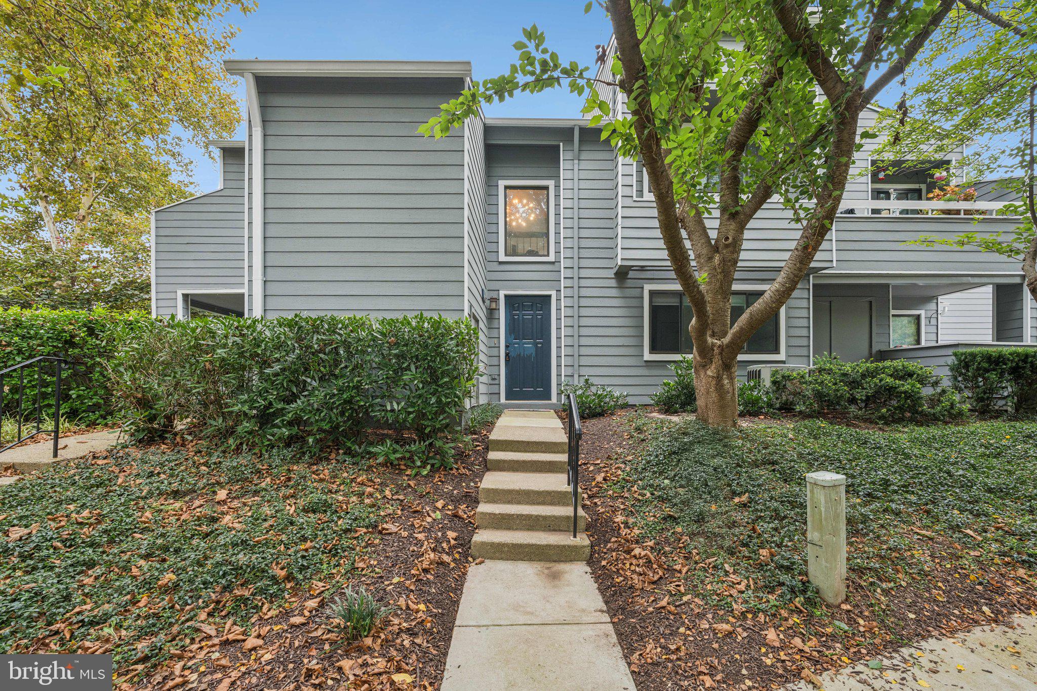 1904 VILLARIDGE DRIVE B 1904B