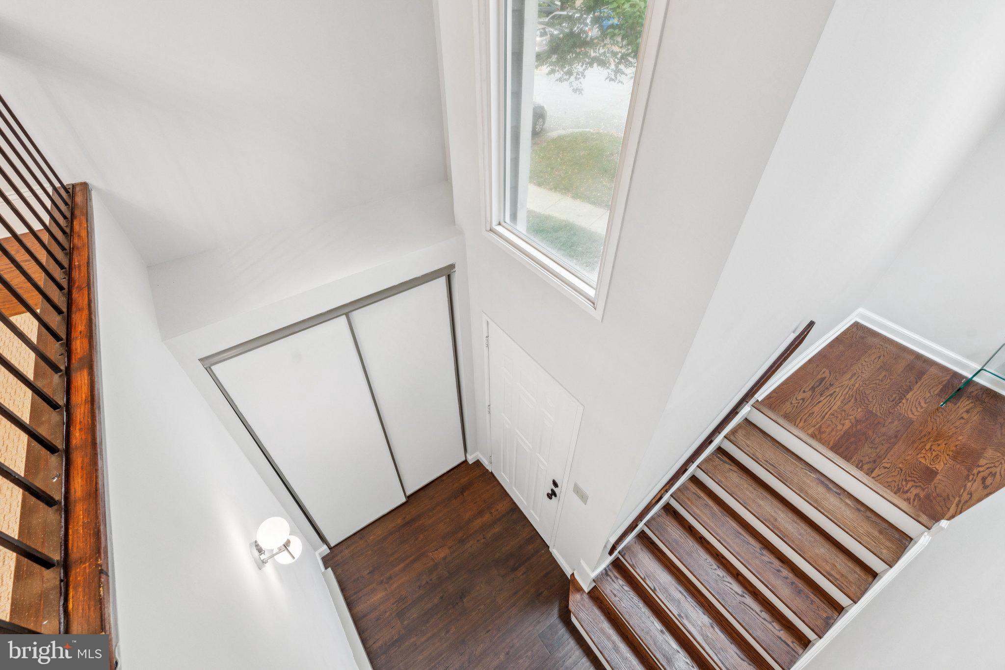 1904 VILLARIDGE DRIVE B 1904B
