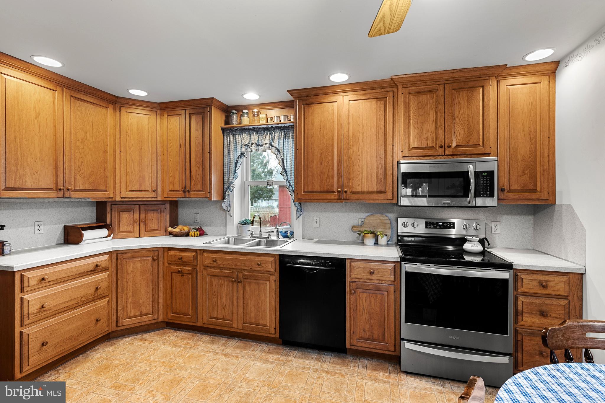 EAST DONEGAL TWP - Residential