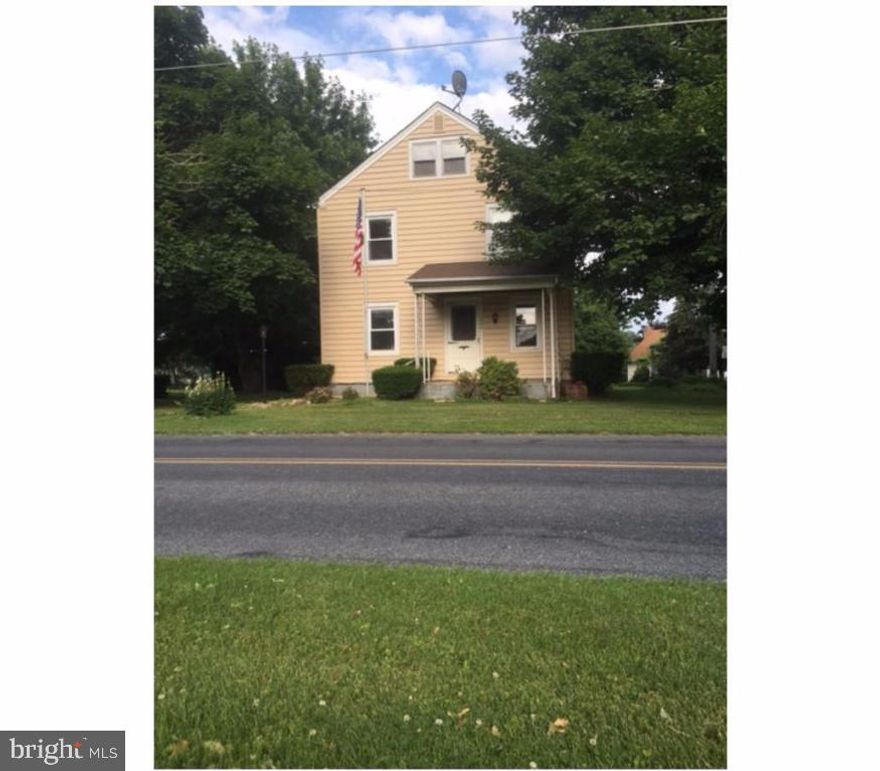 Cozy 2.5 story home on nearly half an acre offering 3 bedrooms, 1.5 bath, and a detached garage. Hardwood floors are hiding under the existing carpeting just waiting to be exposed. With a little work, you can make this your dream home. Perfectly situated on the corner of Pine Hill Rd and Orchard Rd. in highly desired Lititz. HSA Home Warranty included. Seller is motivated to sell !