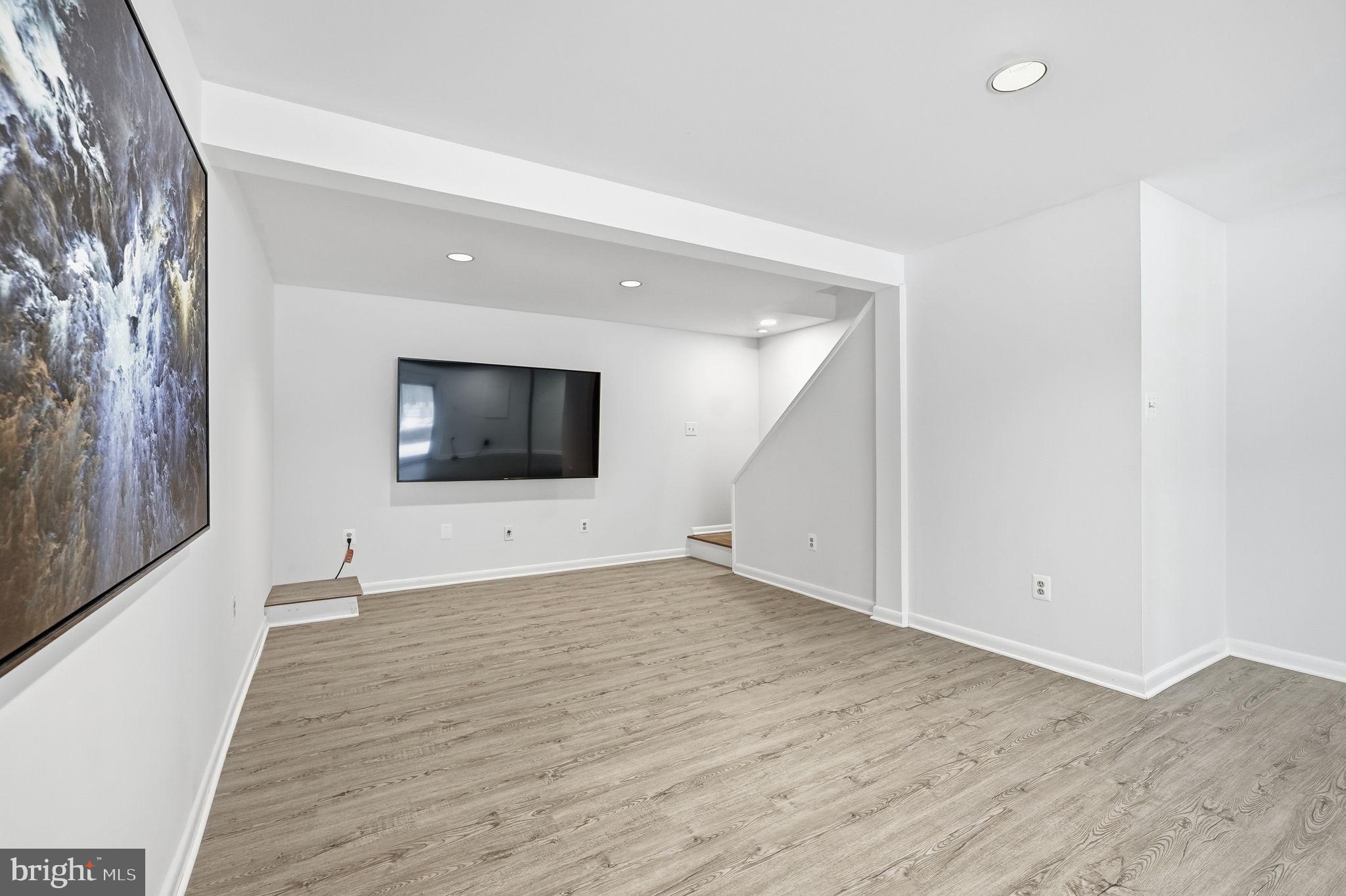 SOUTH RUN - Residential