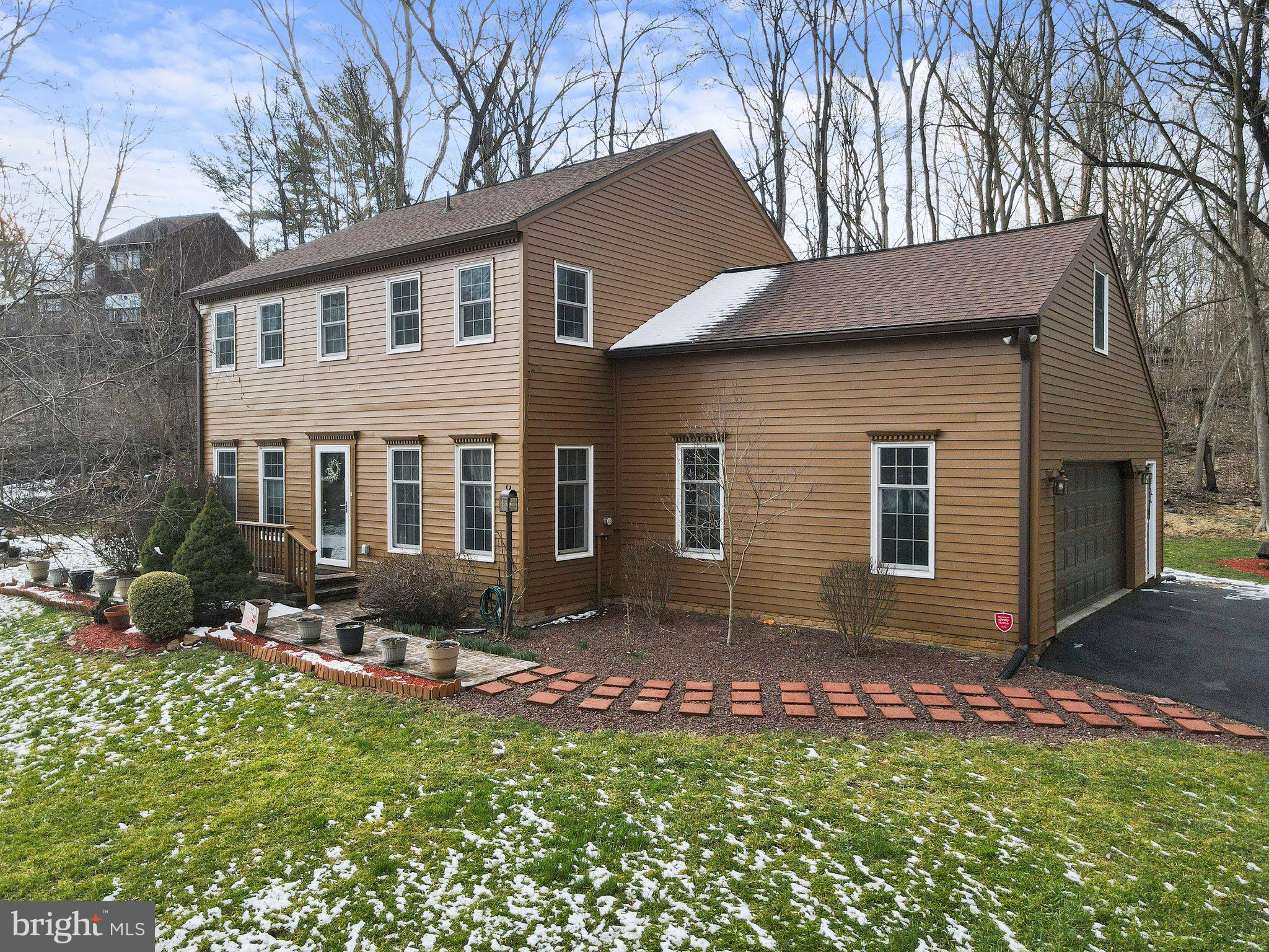 HONEYWOOD ON THE POTOMAC - Residential