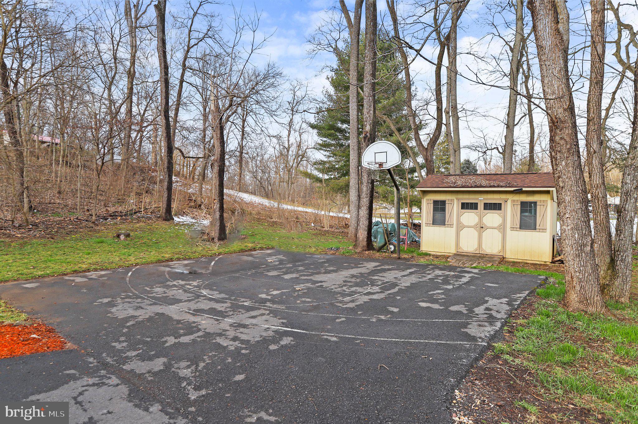 HONEYWOOD ON THE POTOMAC - Residential