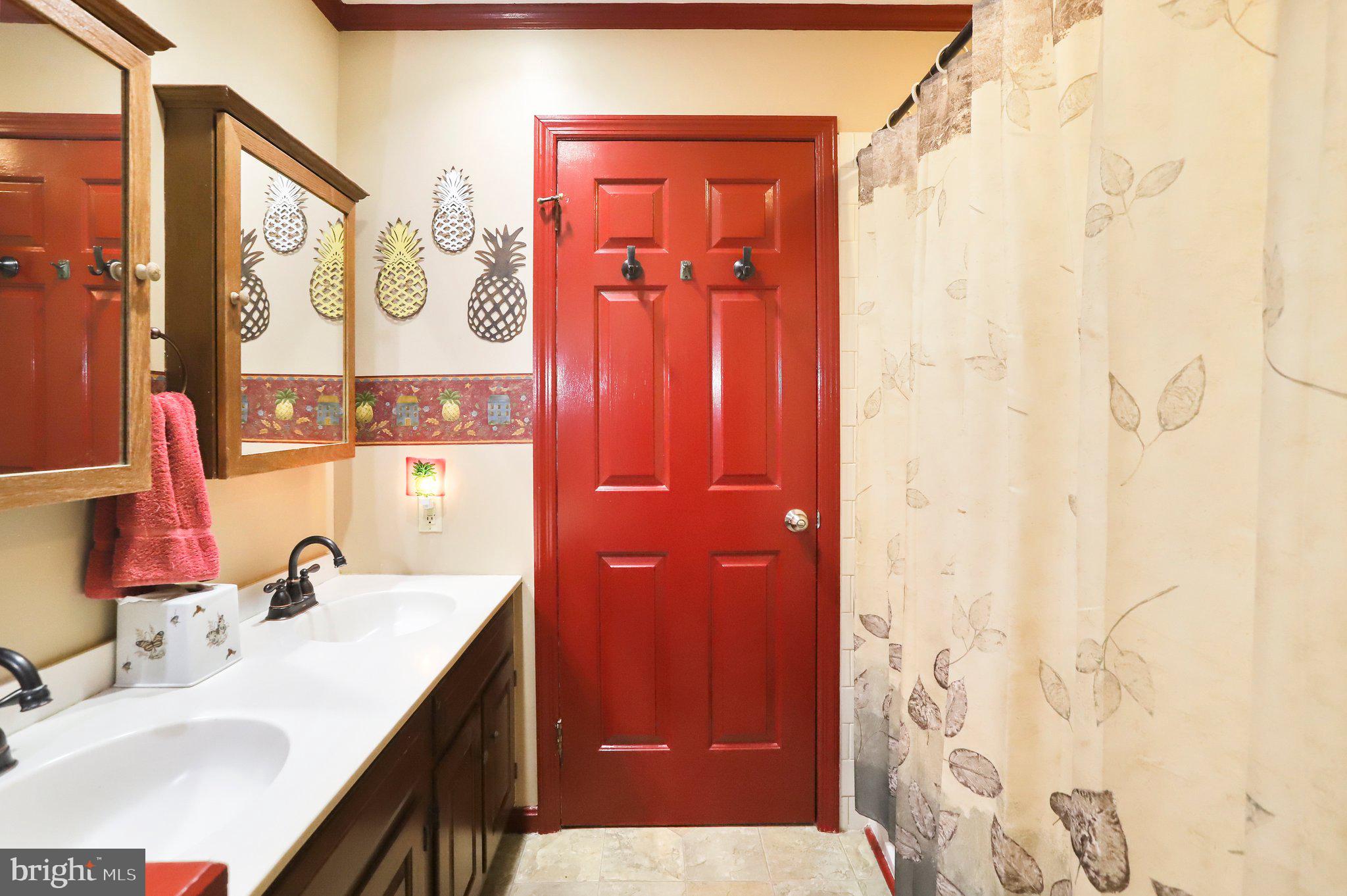 HONEYWOOD ON THE POTOMAC - Residential