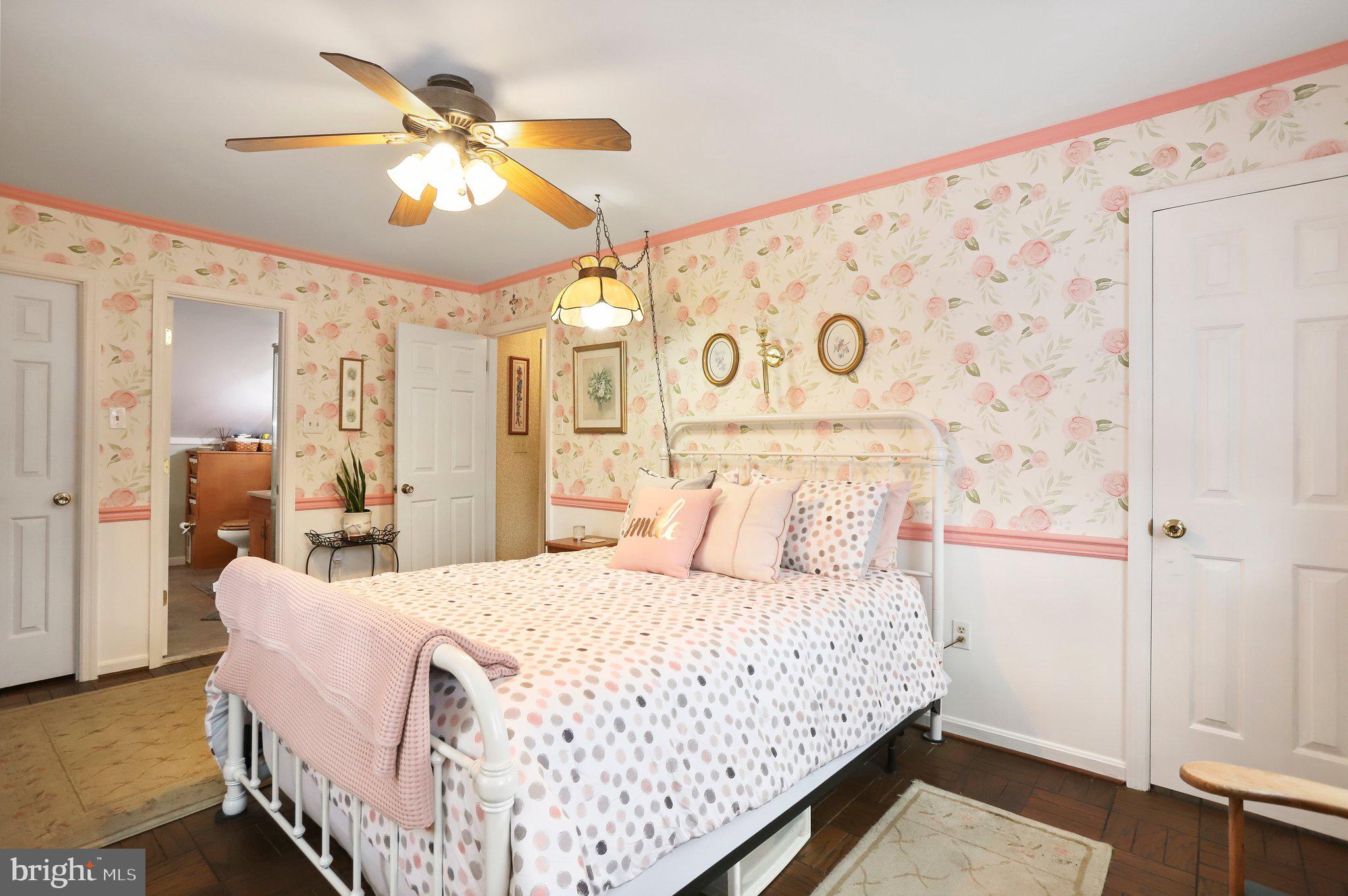 HONEYWOOD ON THE POTOMAC - Residential