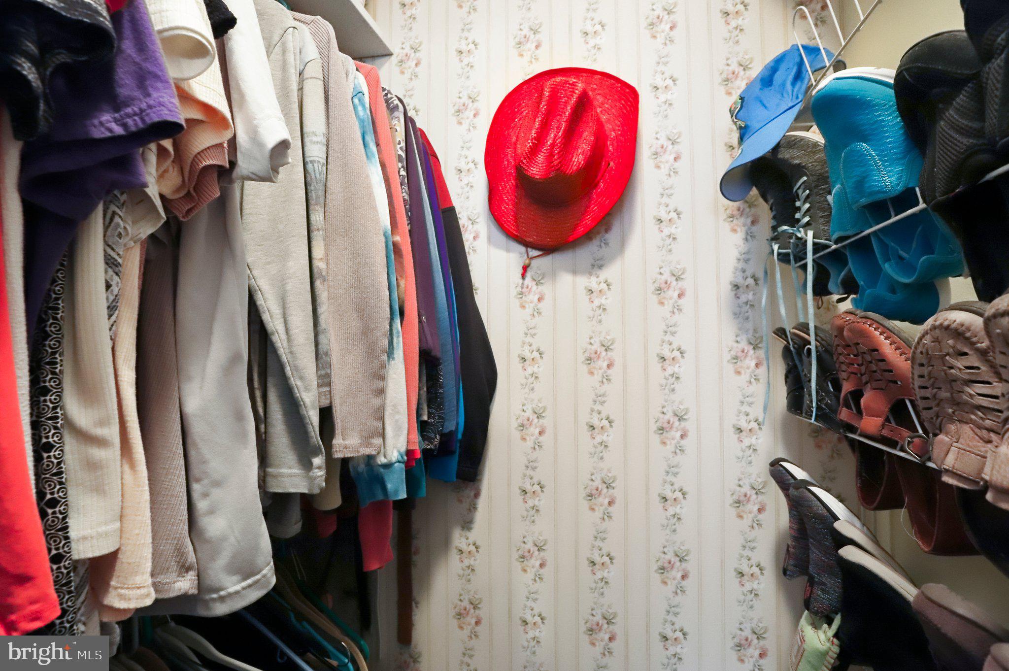 HONEYWOOD ON THE POTOMAC - Residential