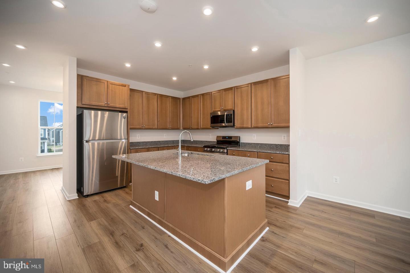 EMBREY MILL - Residential Lease