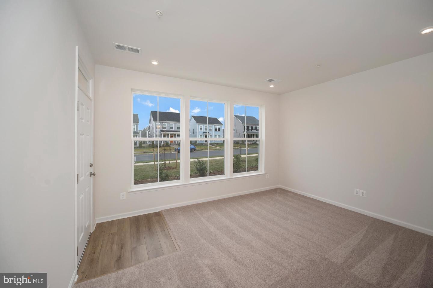 EMBREY MILL - Residential Lease