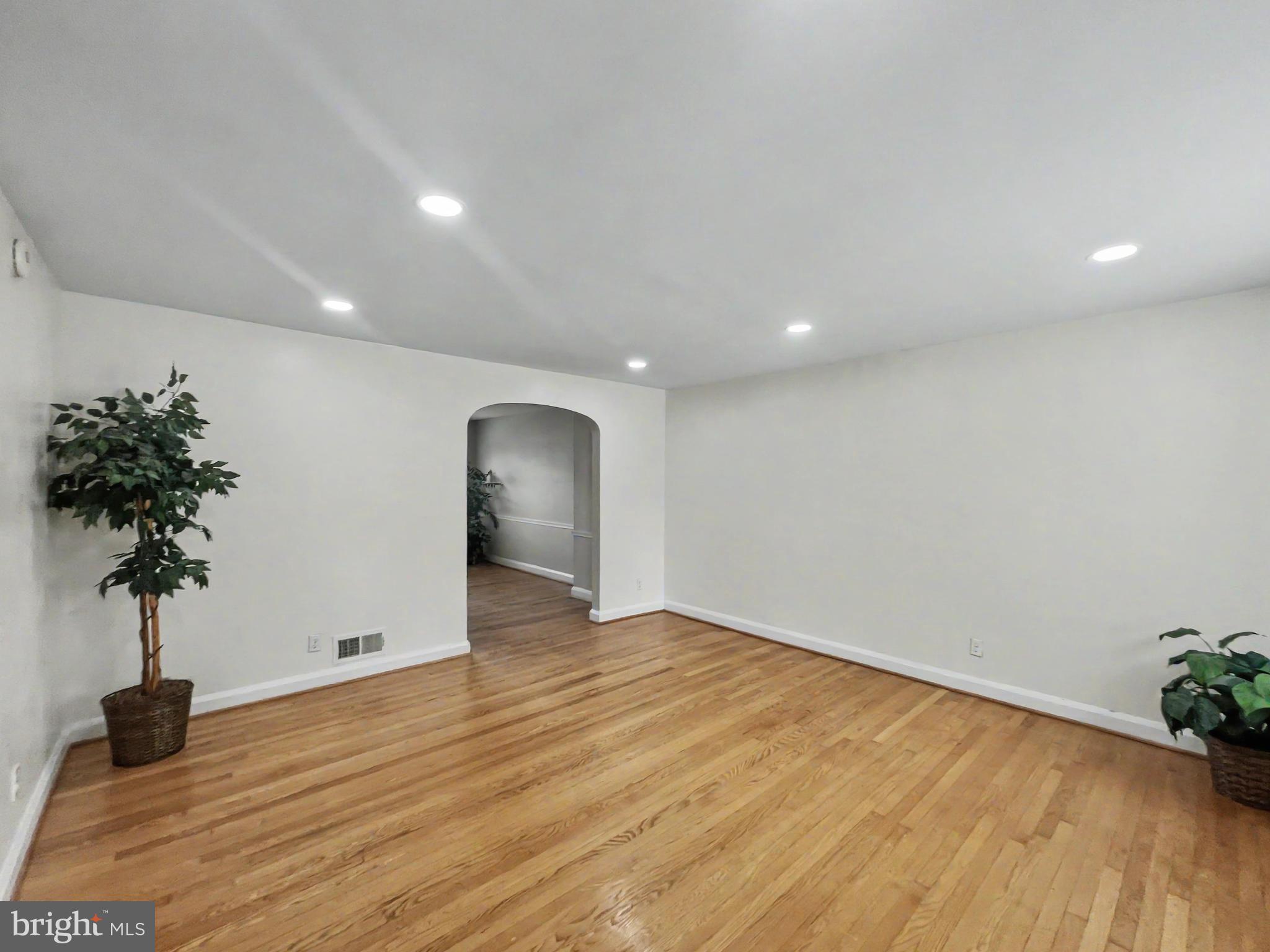 210 STEVENSON LANE