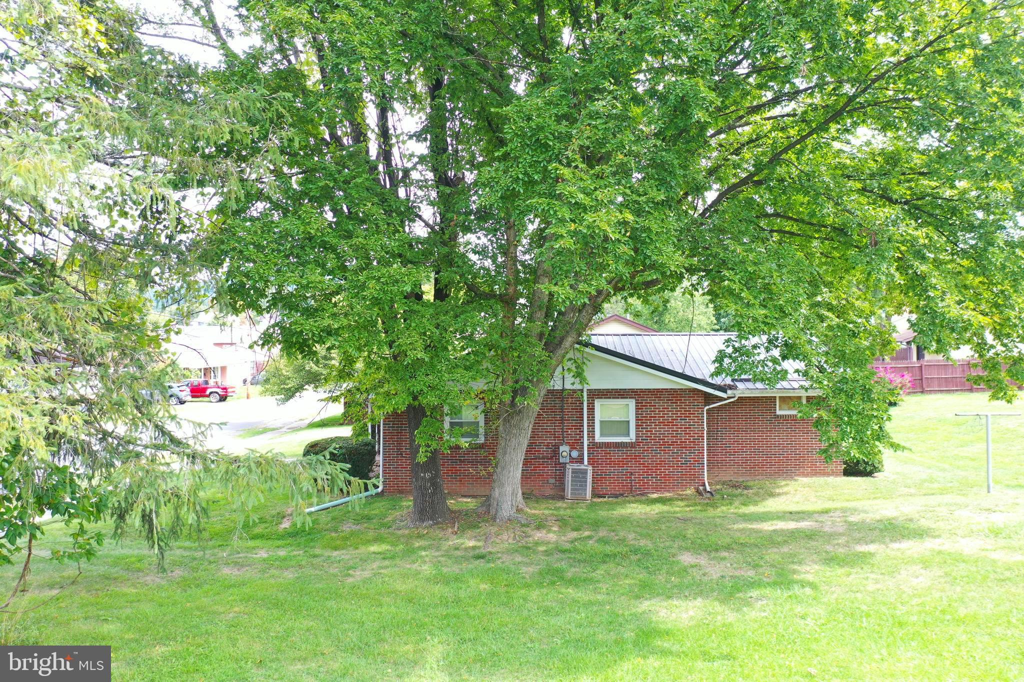 ROMNEY - Residential