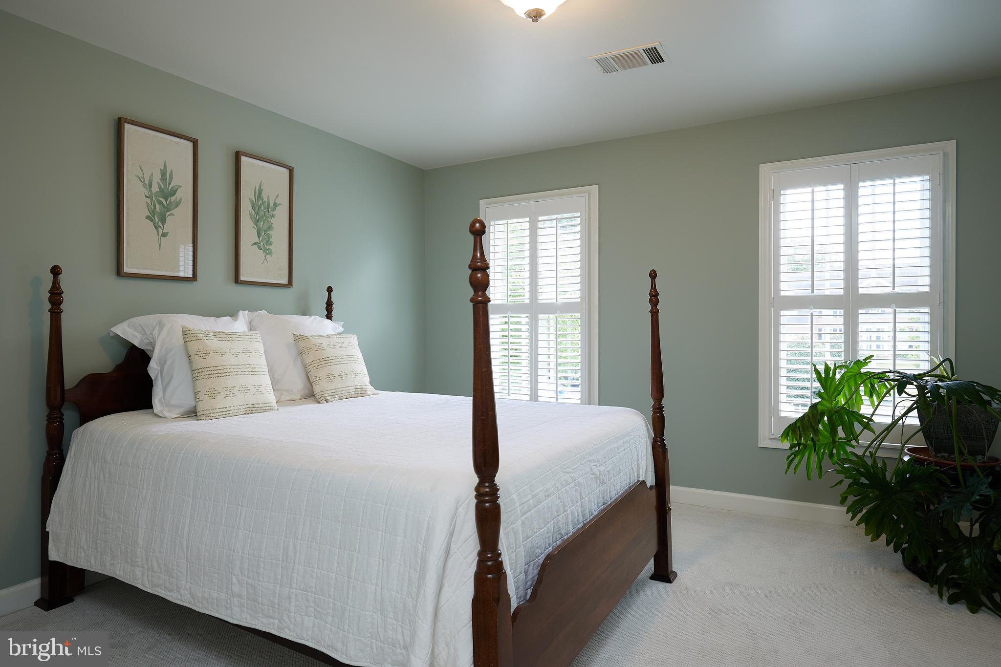 LIGON KNOLLS - Residential