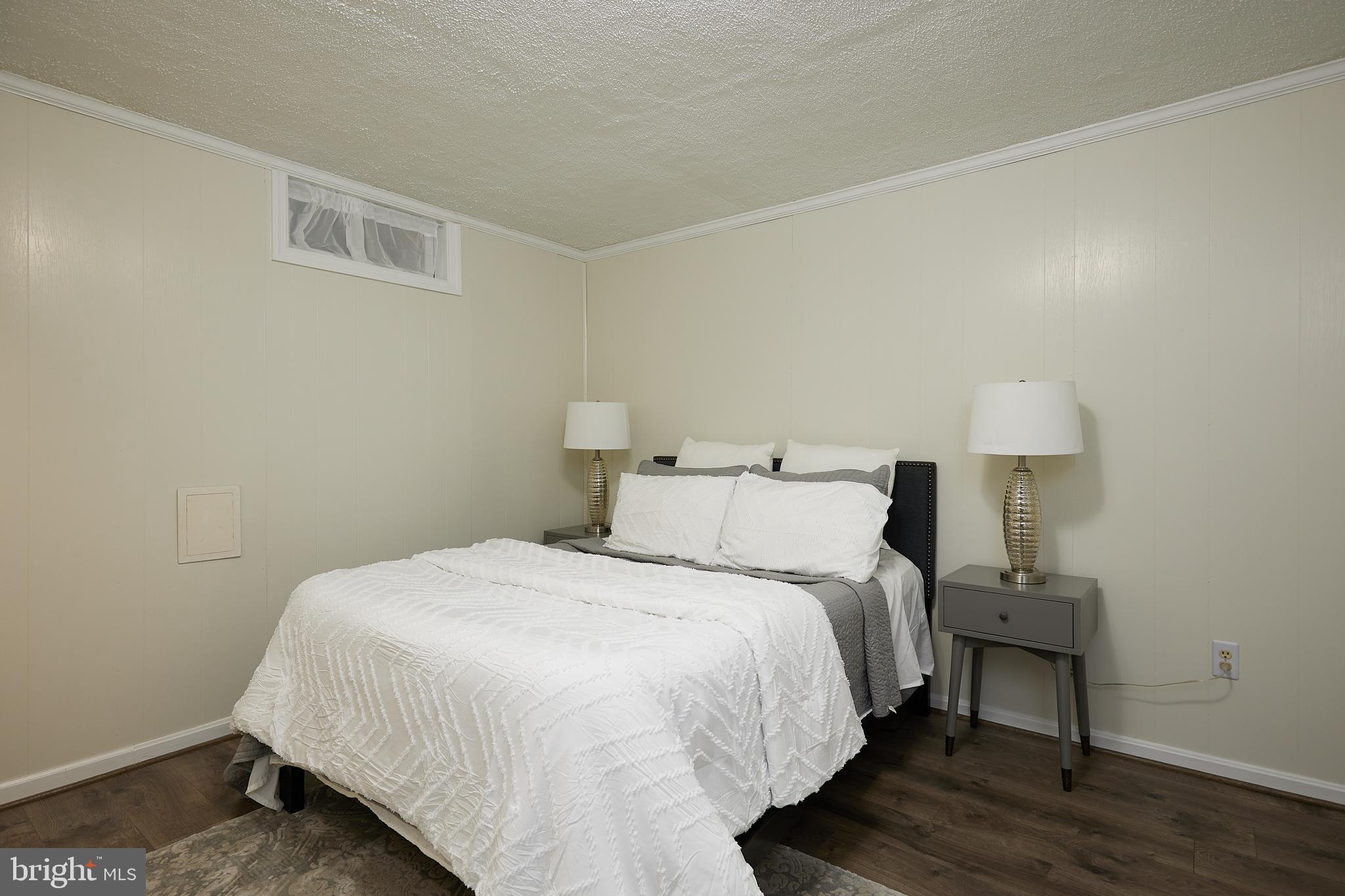 LIGON KNOLLS - Residential