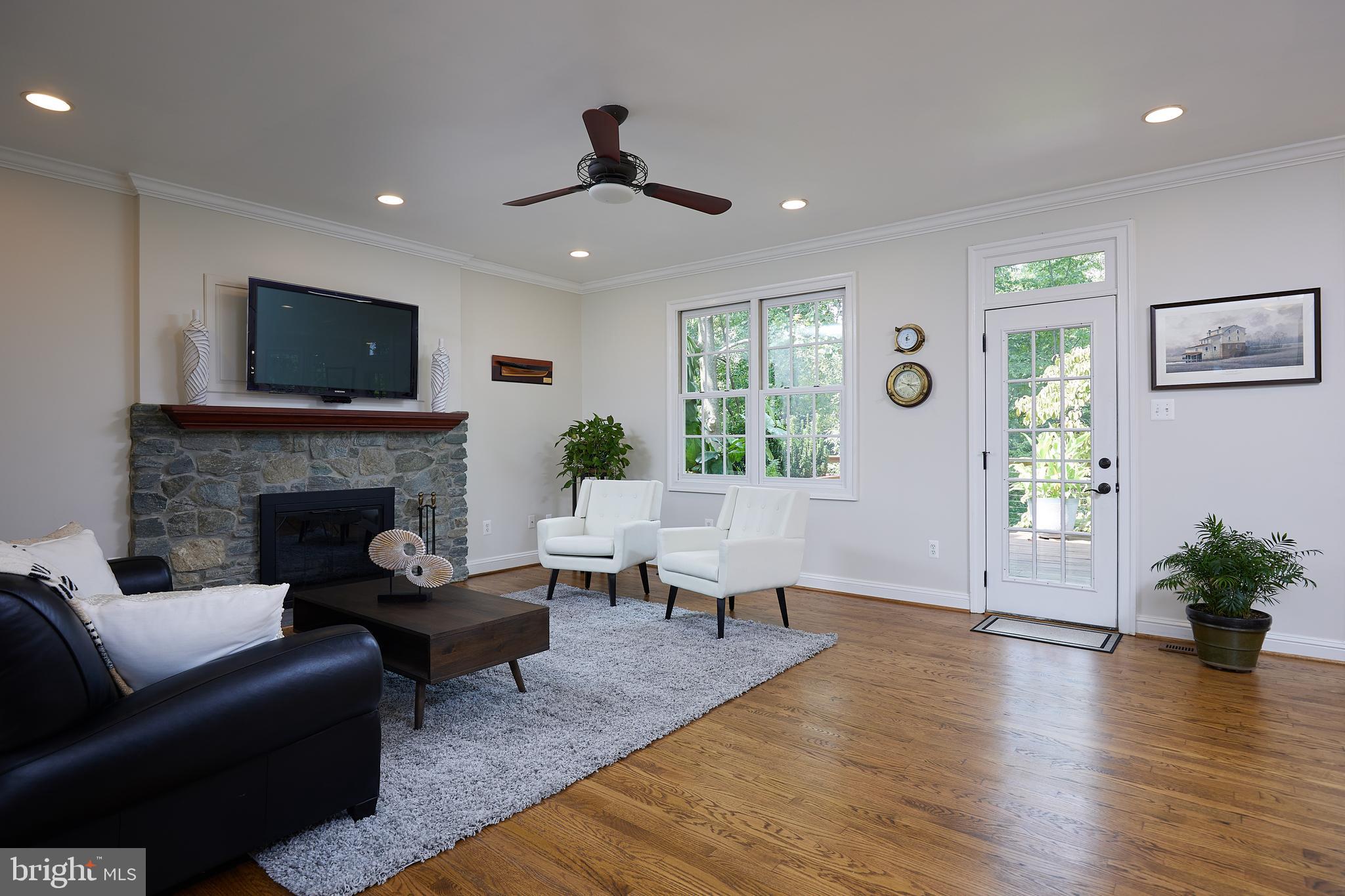 LIGON KNOLLS - Residential