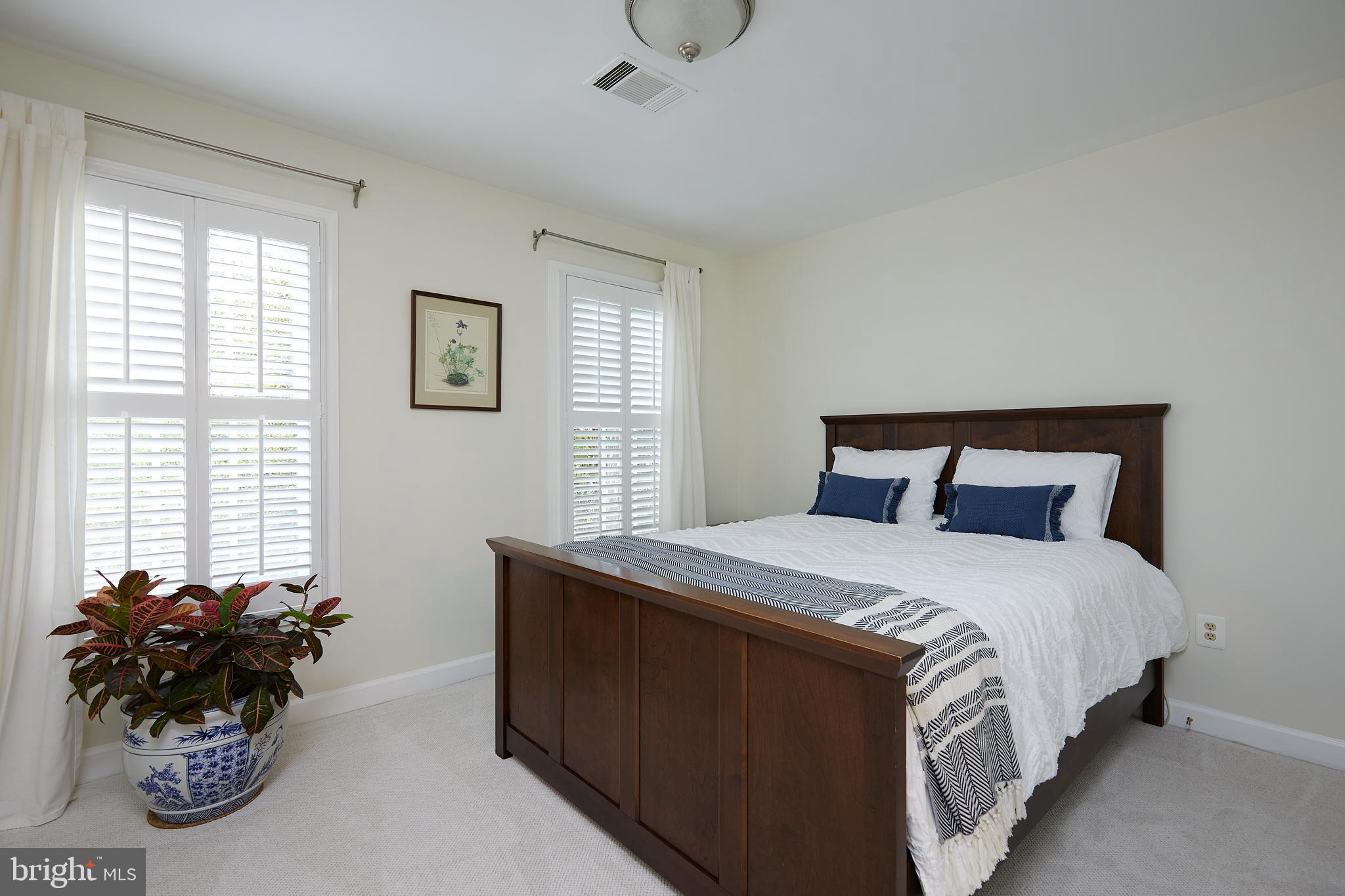 LIGON KNOLLS - Residential