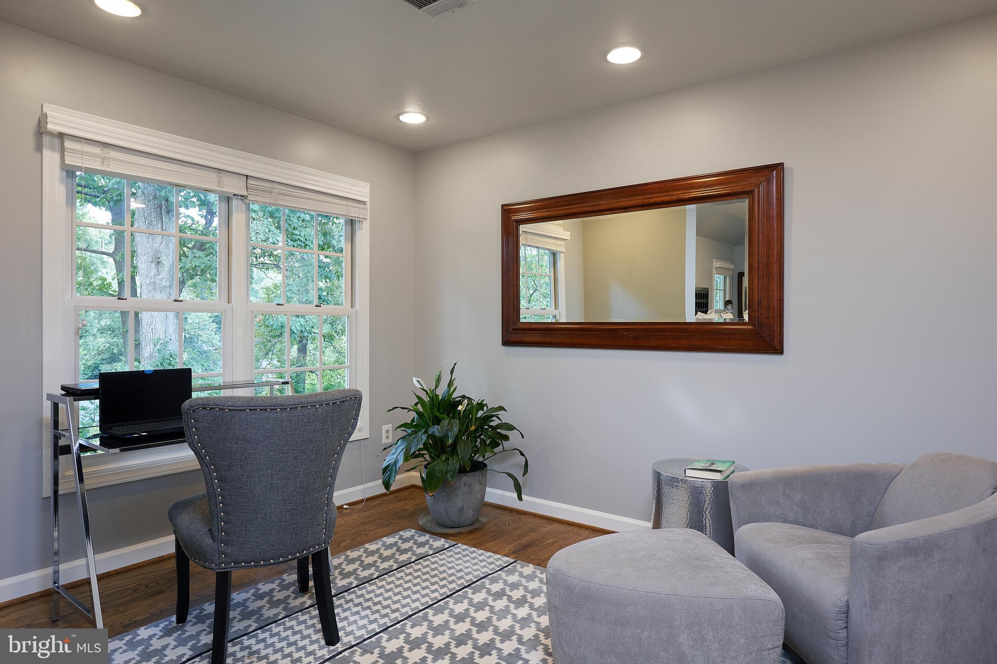 LIGON KNOLLS - Residential