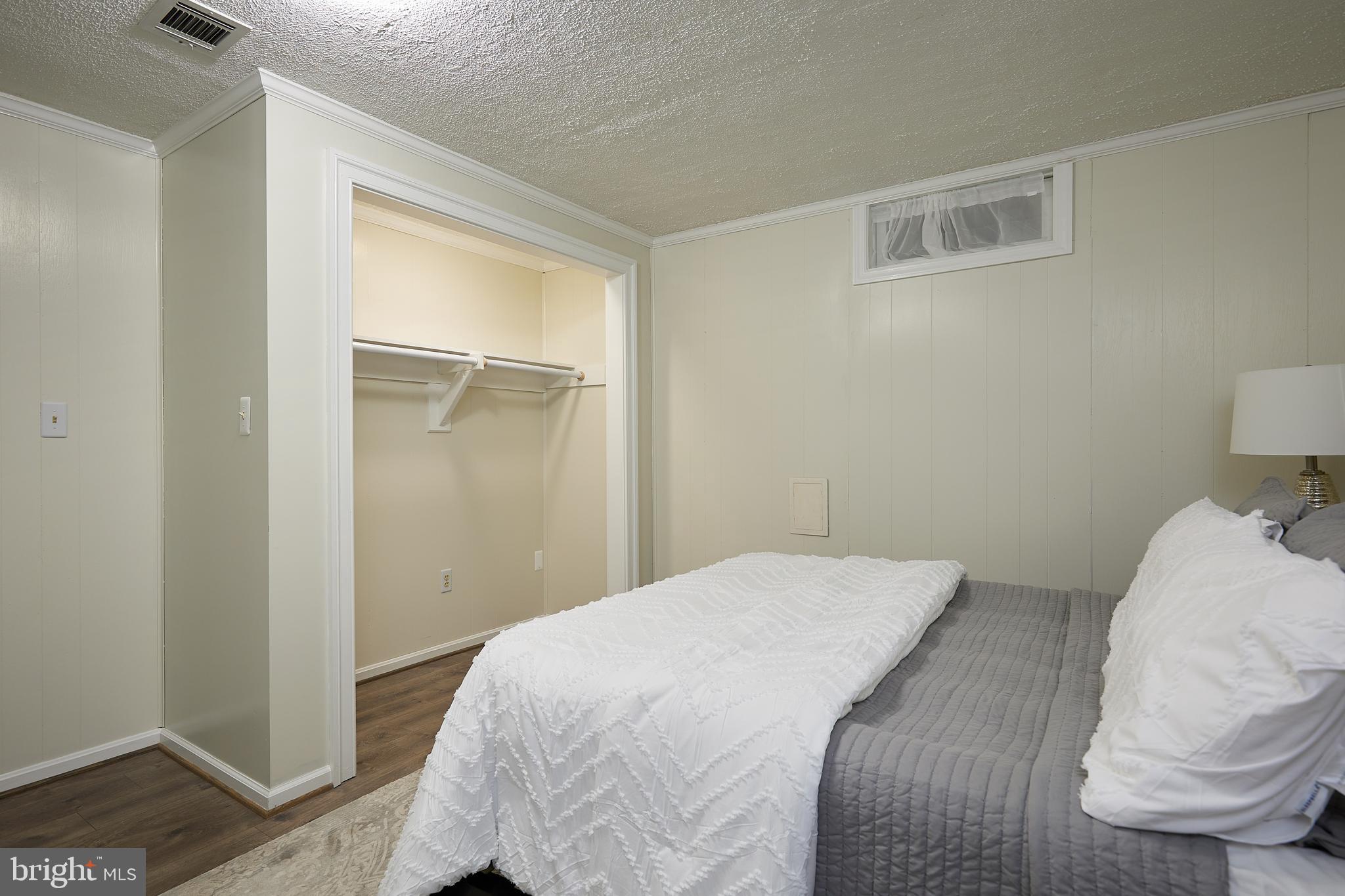 LIGON KNOLLS - Residential