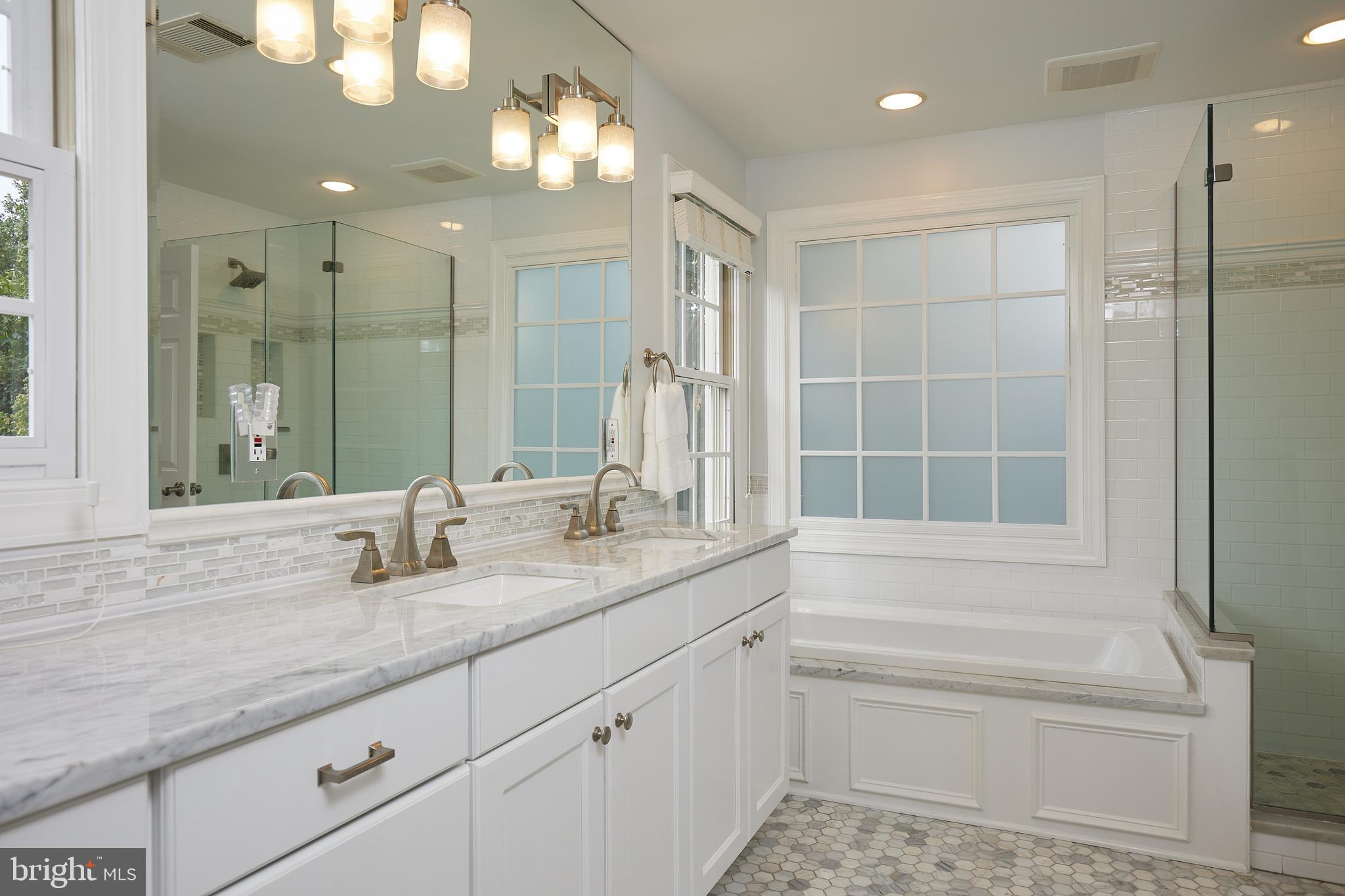 LIGON KNOLLS - Residential