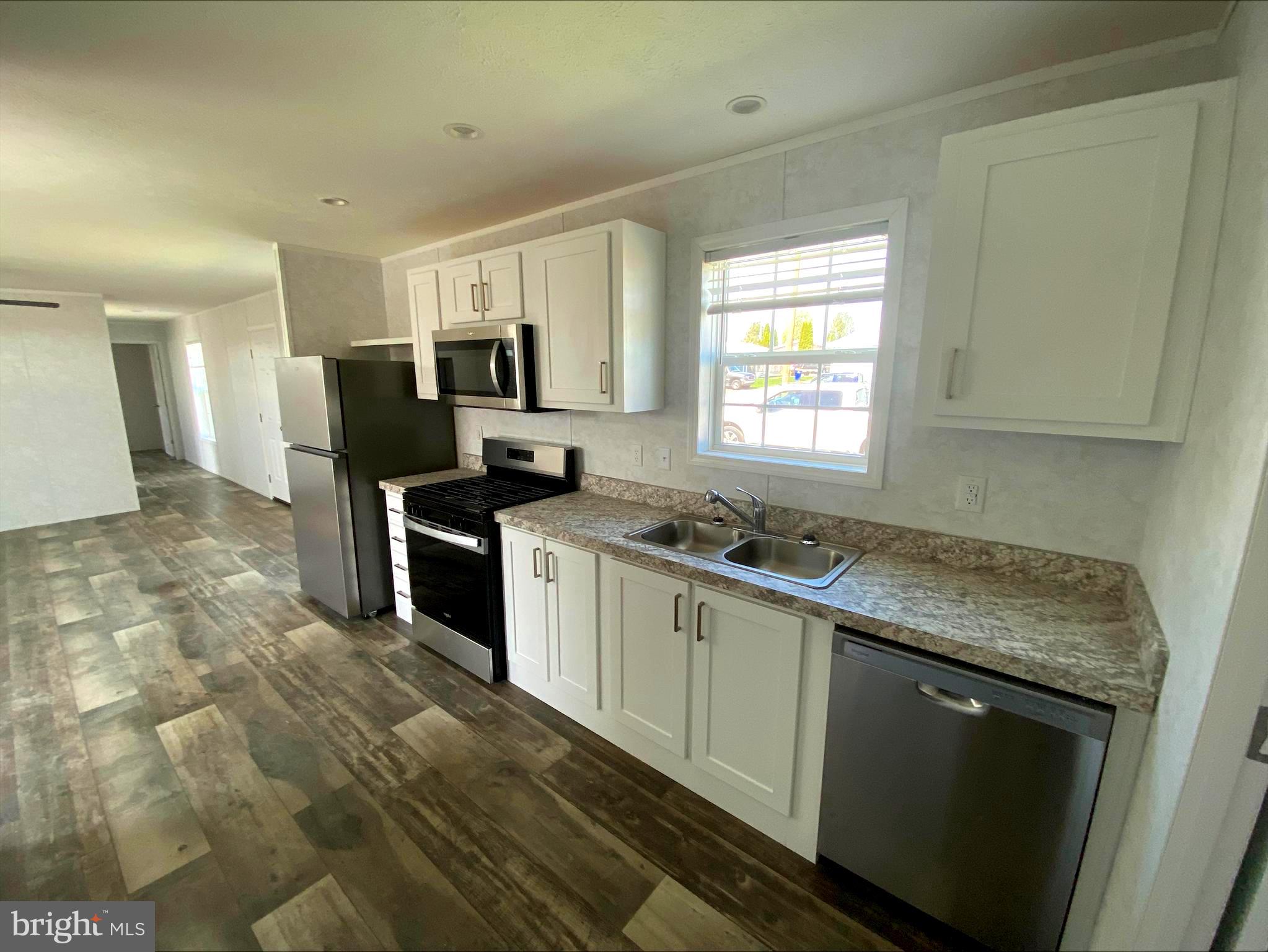 KEYSTONE QUARTERS - Residential