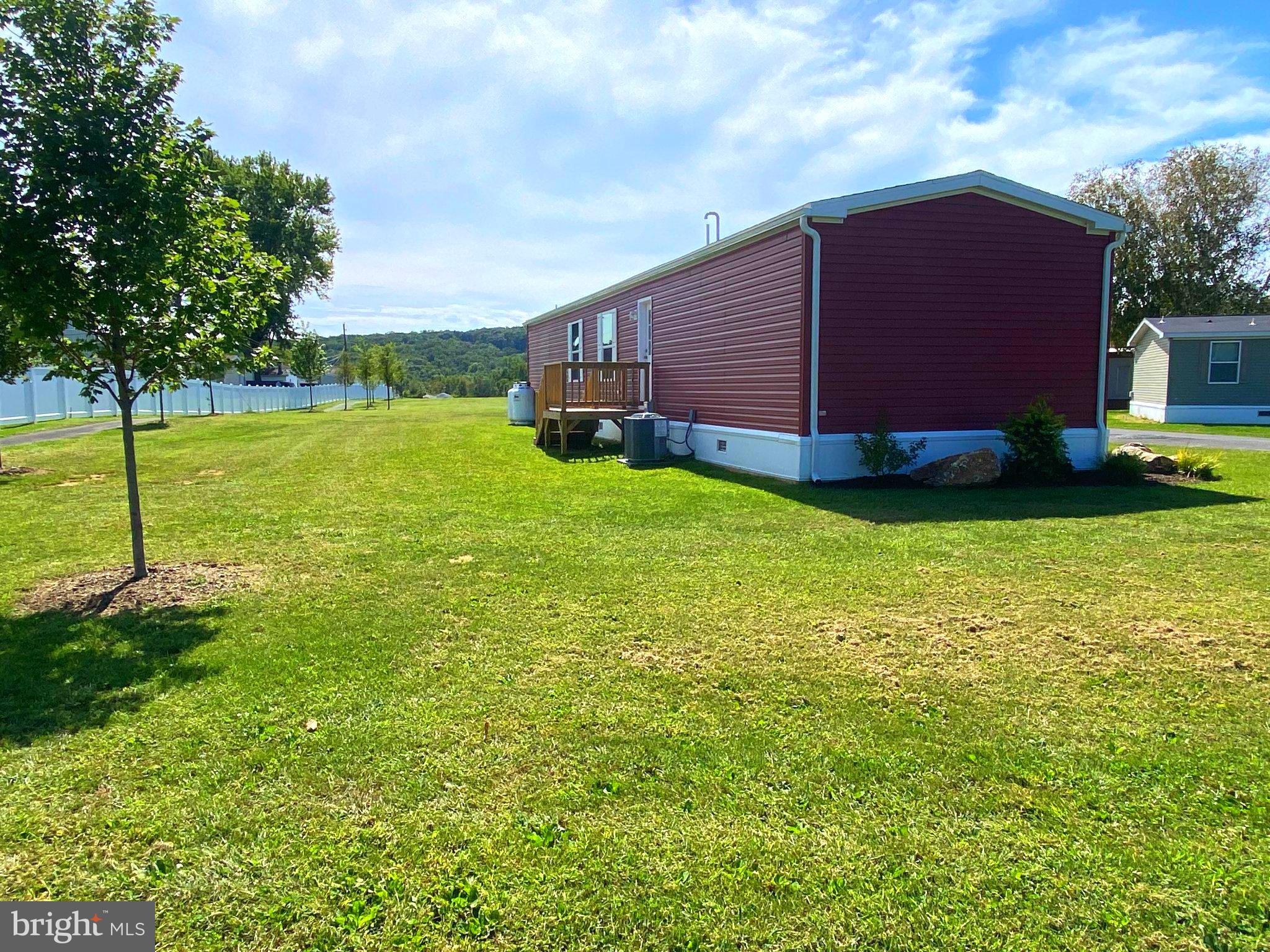 GUNNER LANE LOT 70