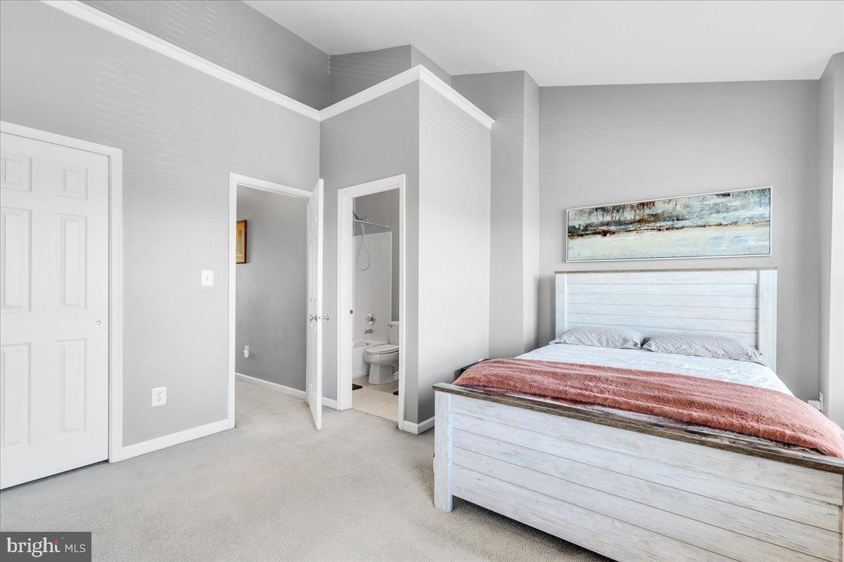 BELMONT LAND BAY - Residential Lease