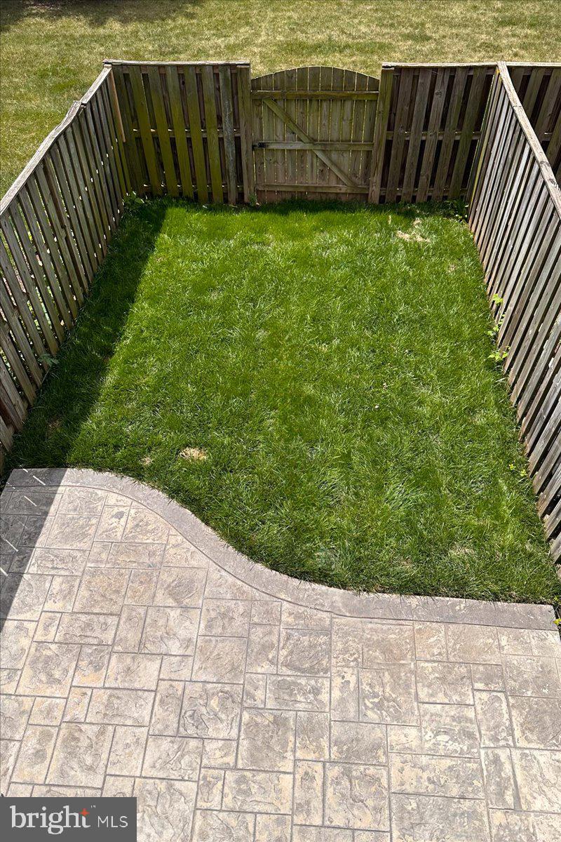 BELMONT LAND BAY - Residential Lease