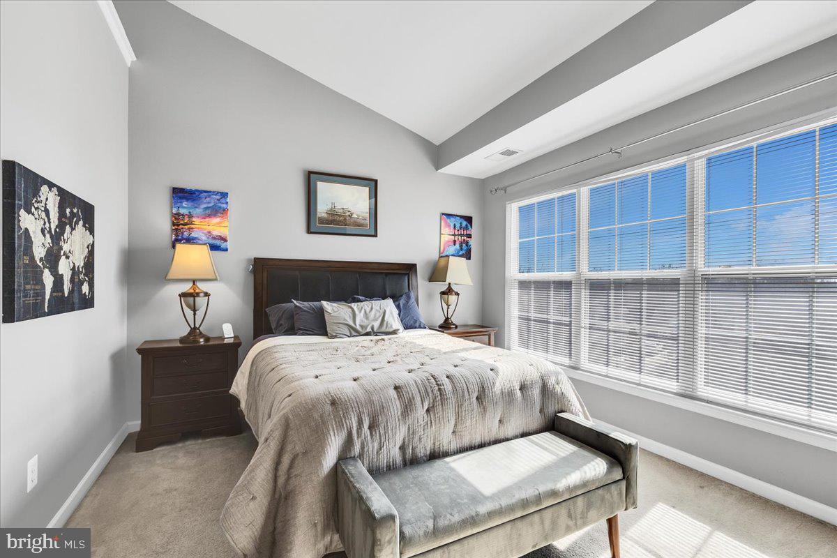 BELMONT LAND BAY - Residential Lease