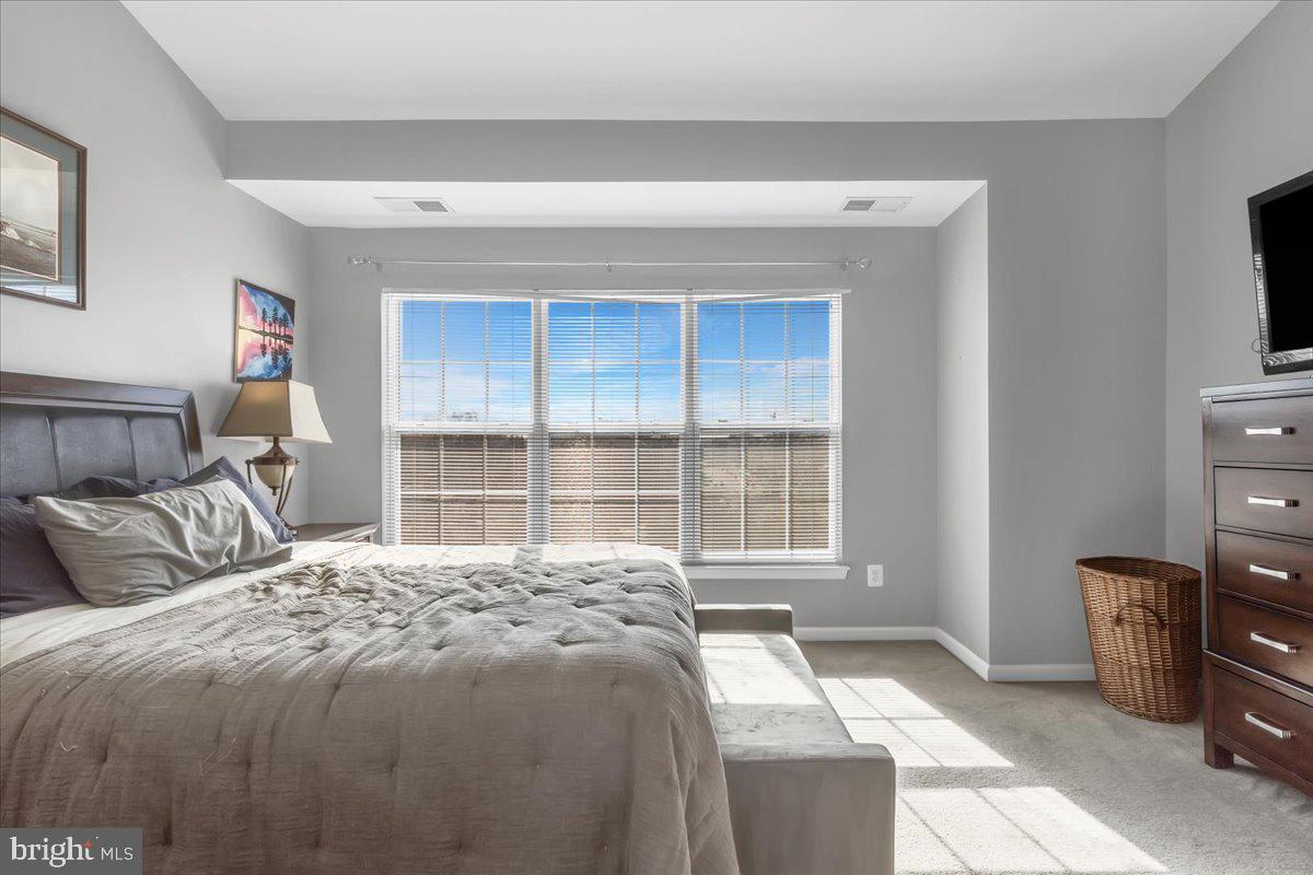 BELMONT LAND BAY - Residential Lease