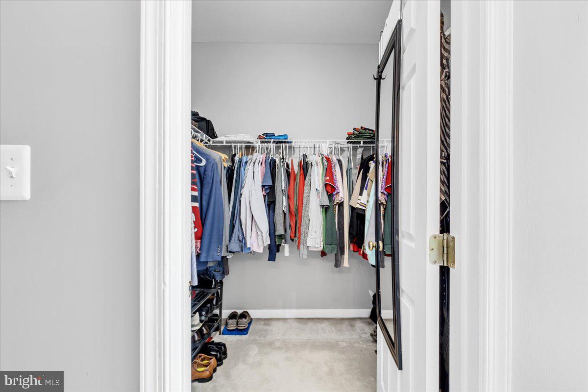 BELMONT LAND BAY - Residential Lease