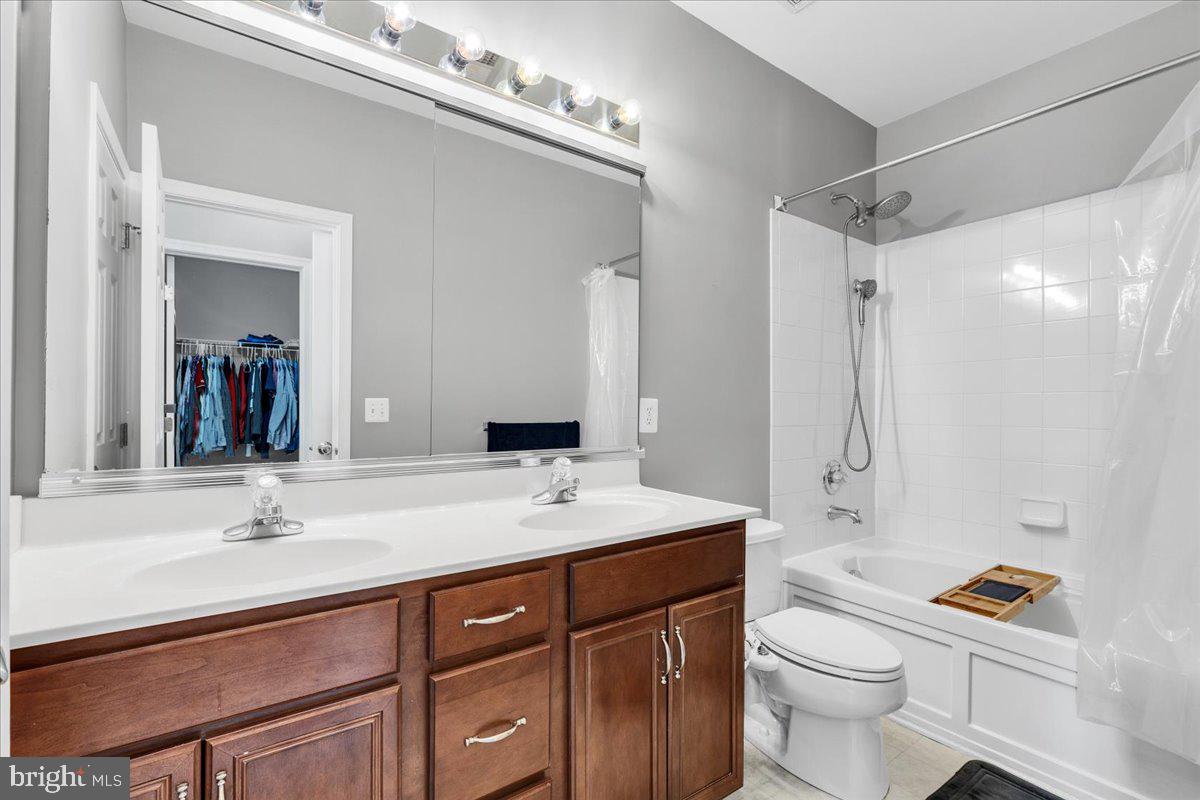 BELMONT LAND BAY - Residential Lease