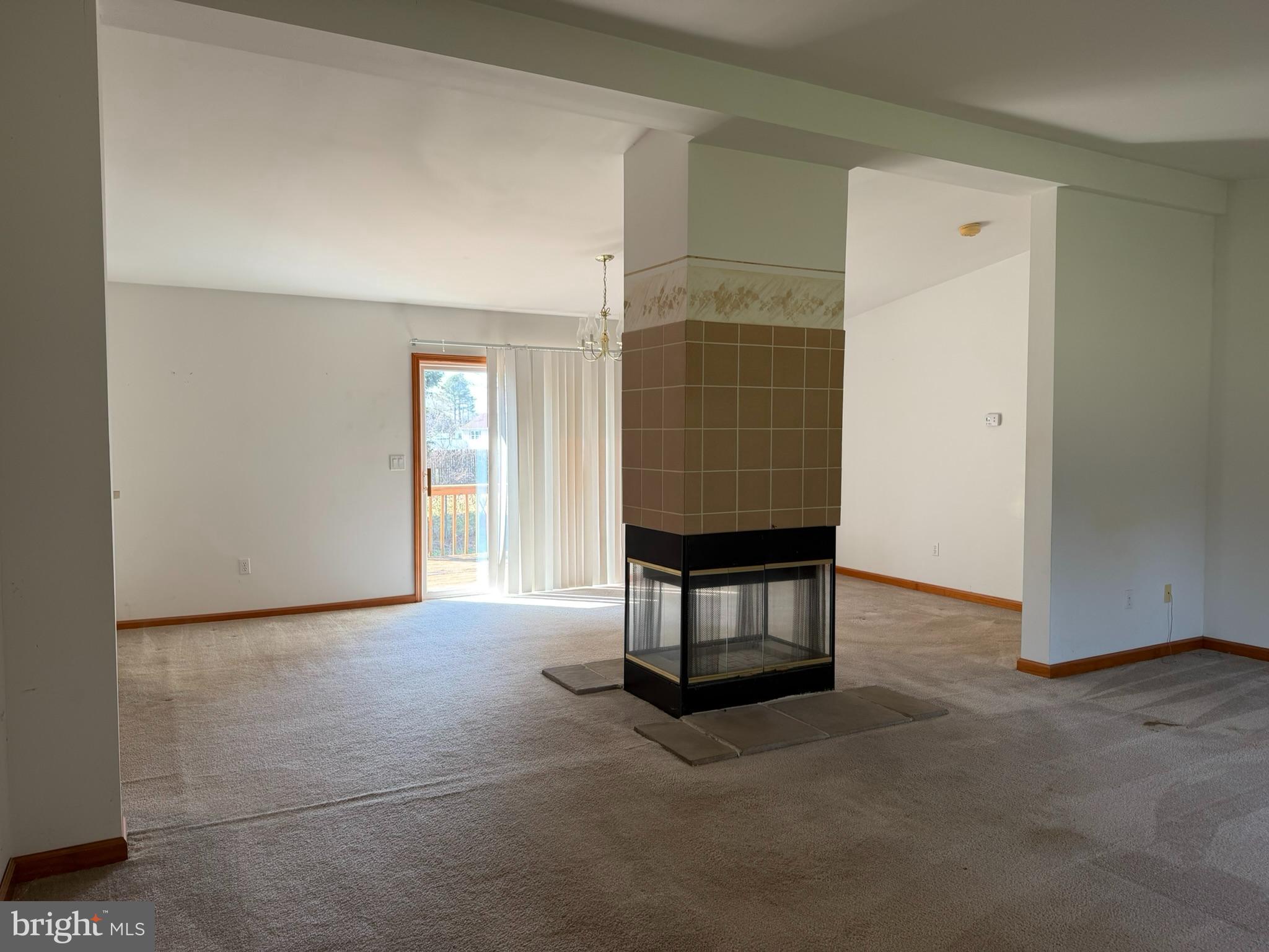 LONESOME DOVE SOUT - Residential