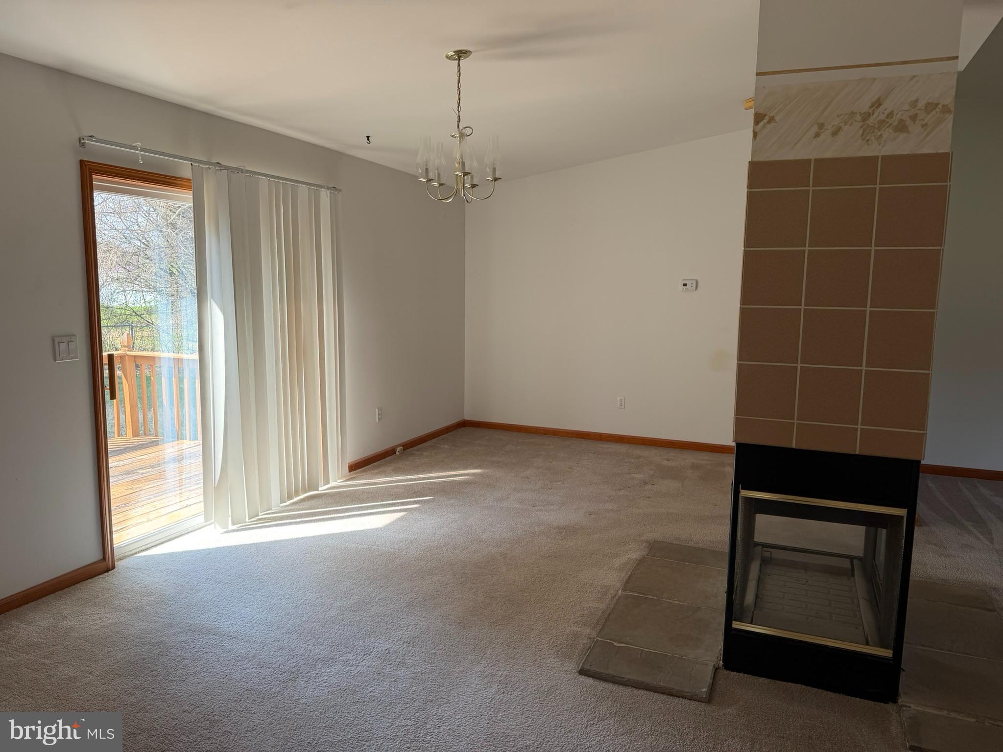 LONESOME DOVE SOUT - Residential