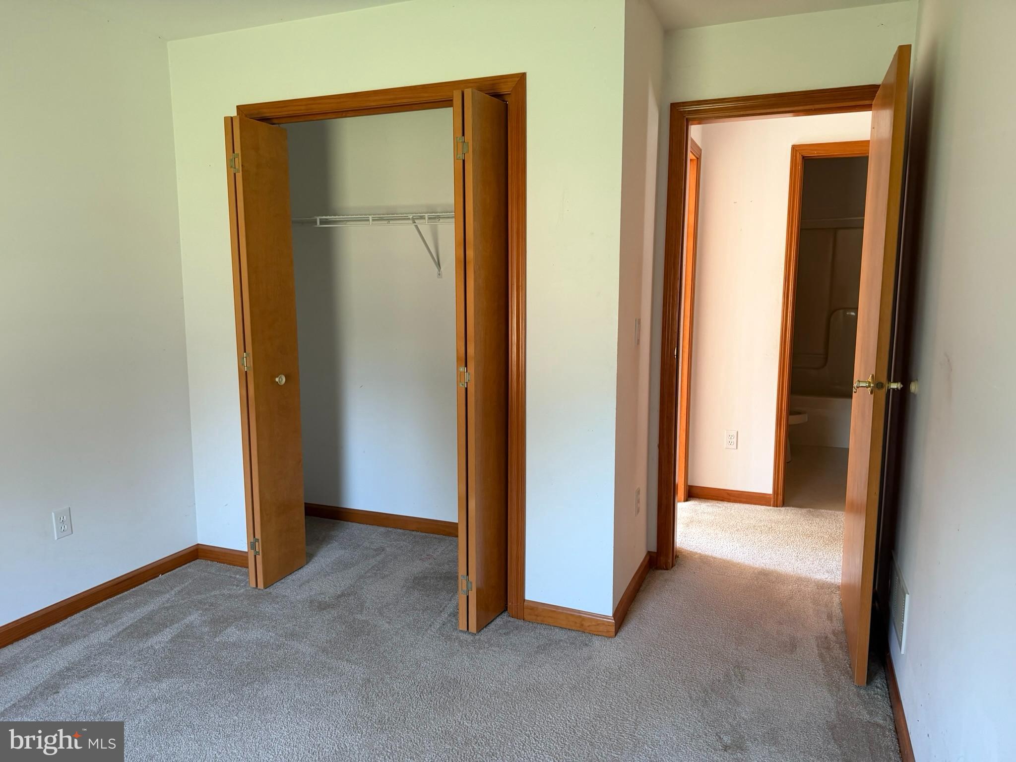 LONESOME DOVE SOUT - Residential