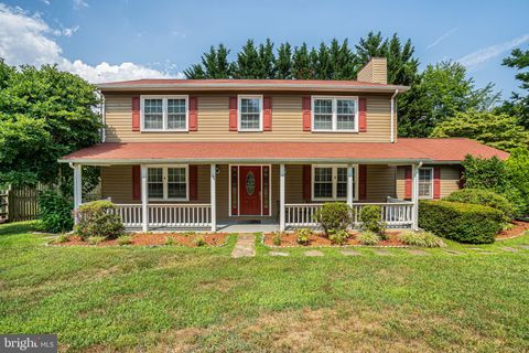 4978 DEQUINCEY DRIVE FAIRFAX VA 22032