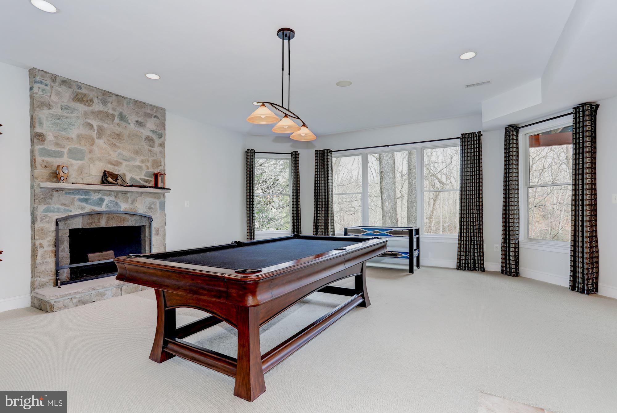 SALONA VILLAGE - Residential