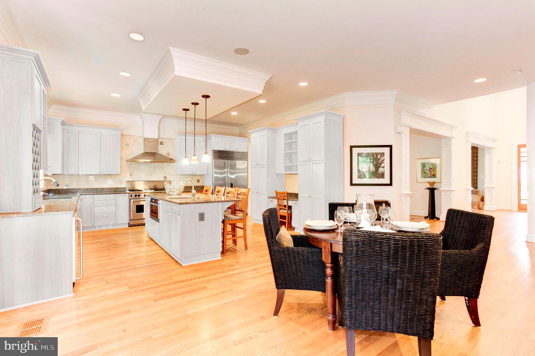 SALONA VILLAGE - Residential