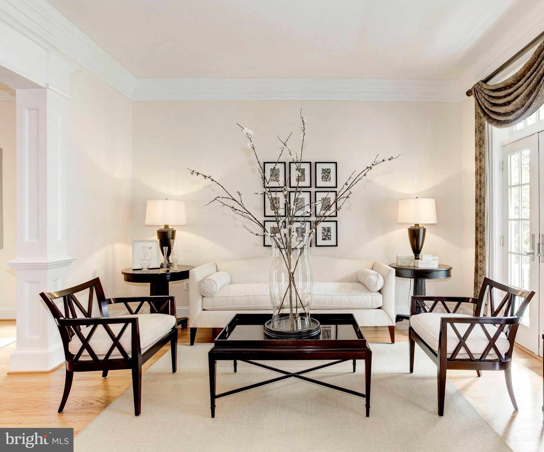 SALONA VILLAGE - Residential