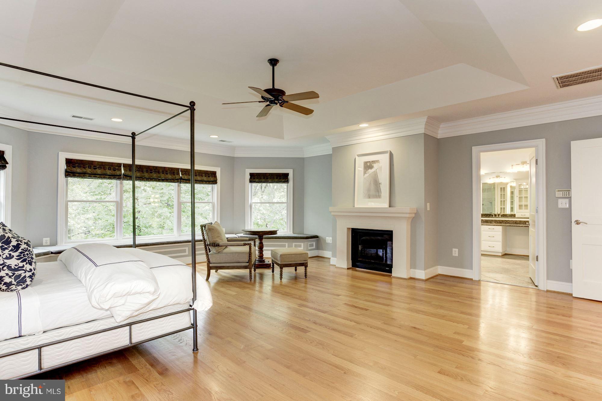 SALONA VILLAGE - Residential