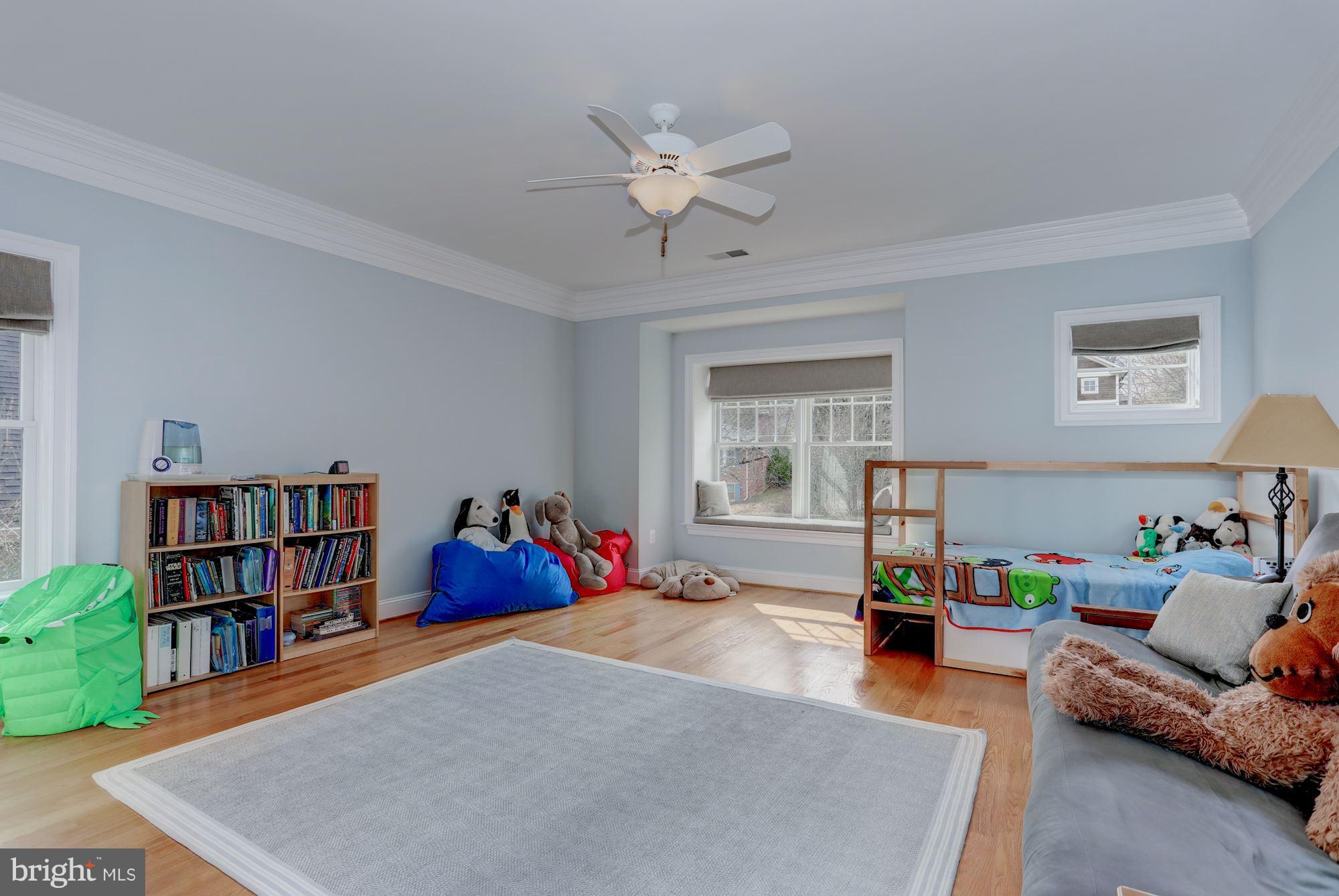 SALONA VILLAGE - Residential