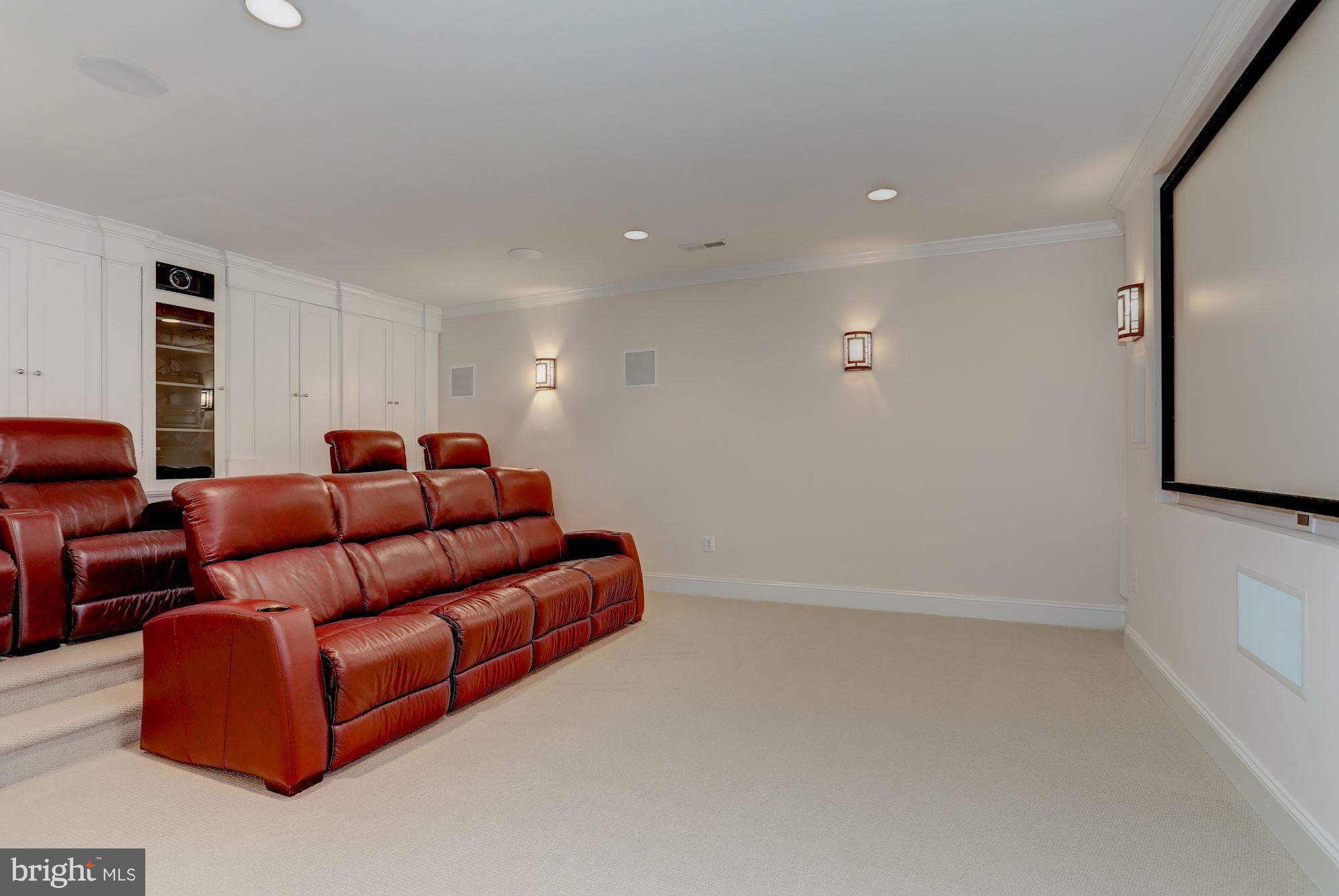 SALONA VILLAGE - Residential