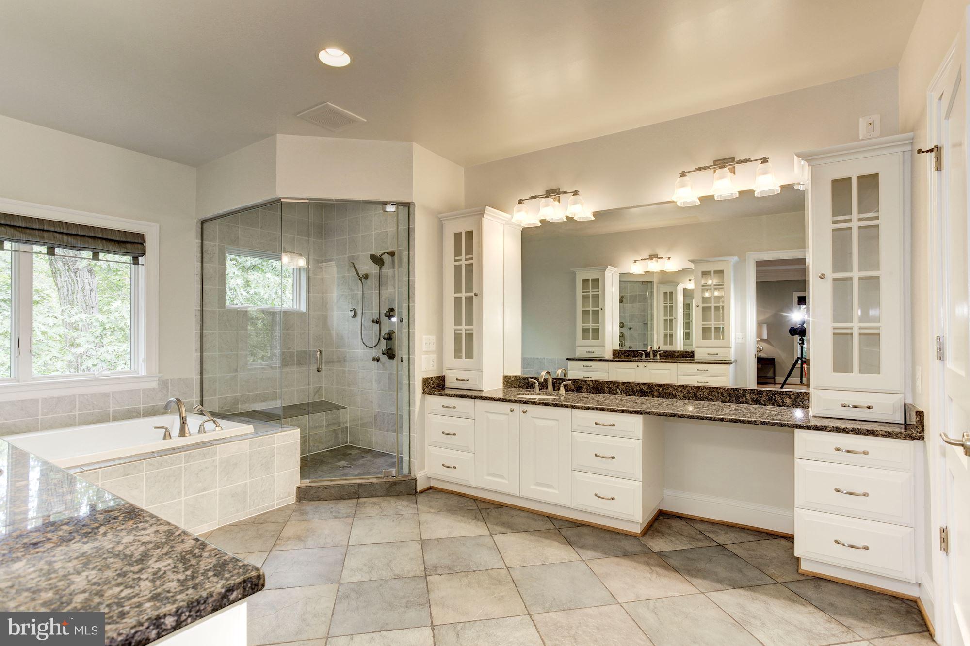 SALONA VILLAGE - Residential