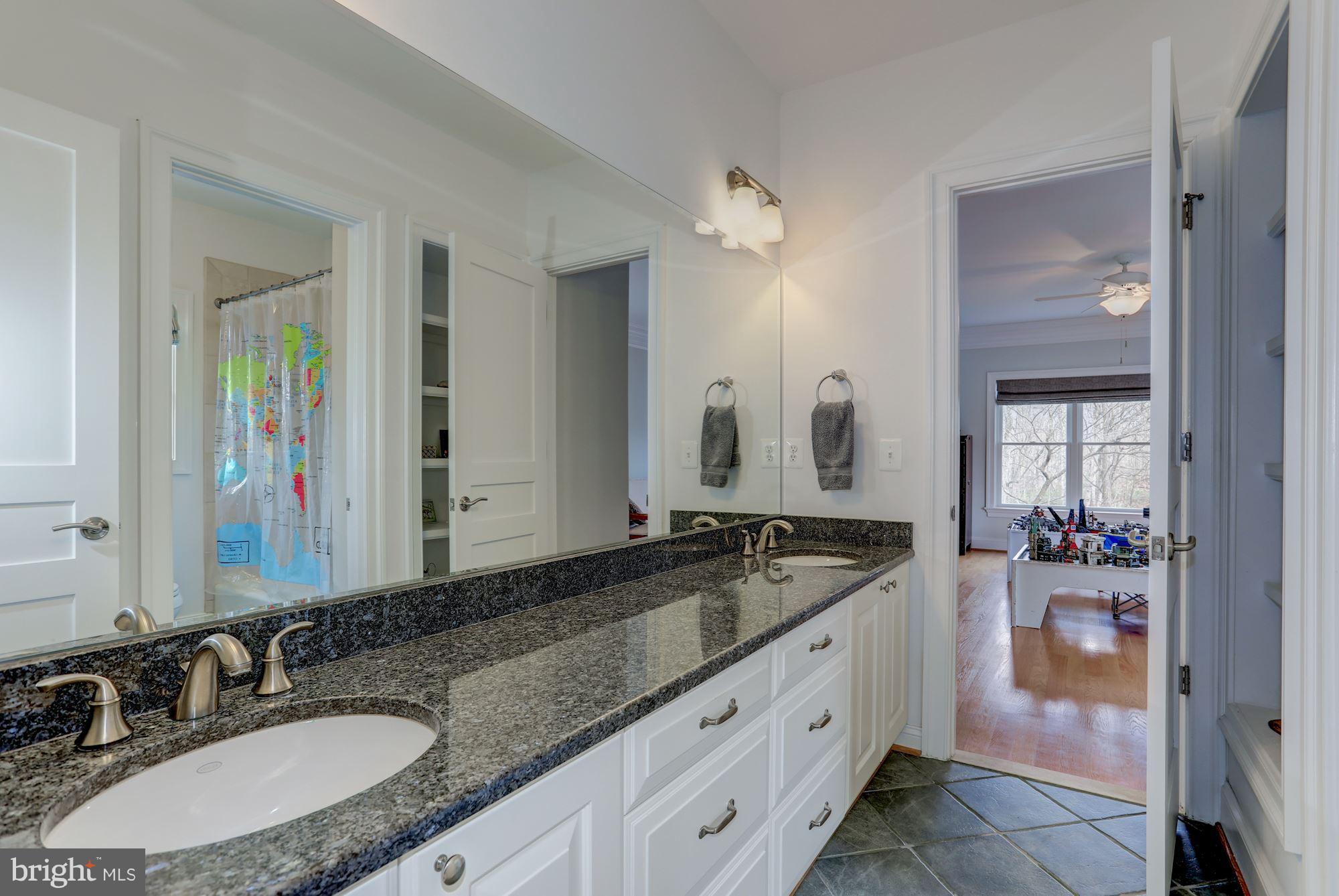 SALONA VILLAGE - Residential