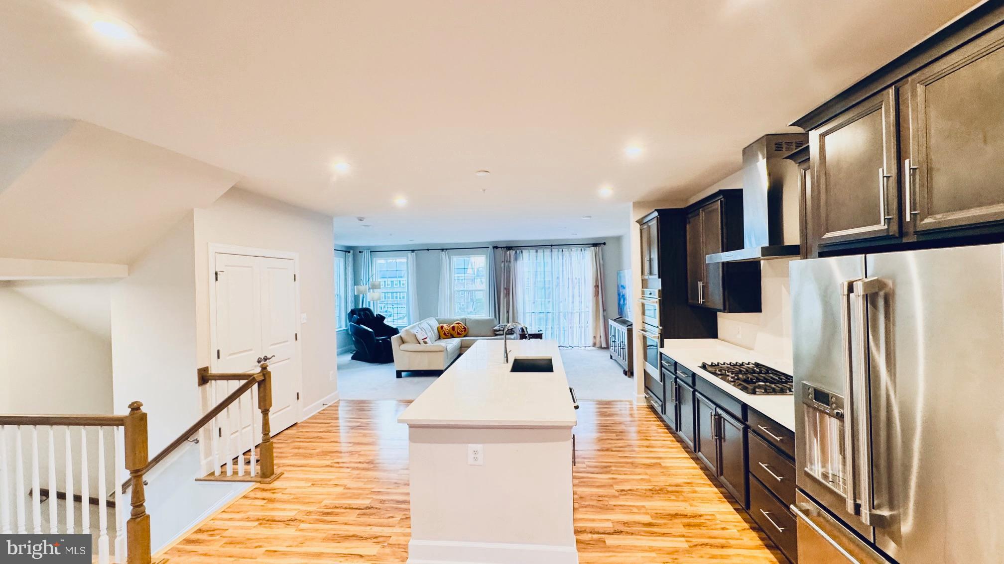 10851 FOXTROT CIRCLE