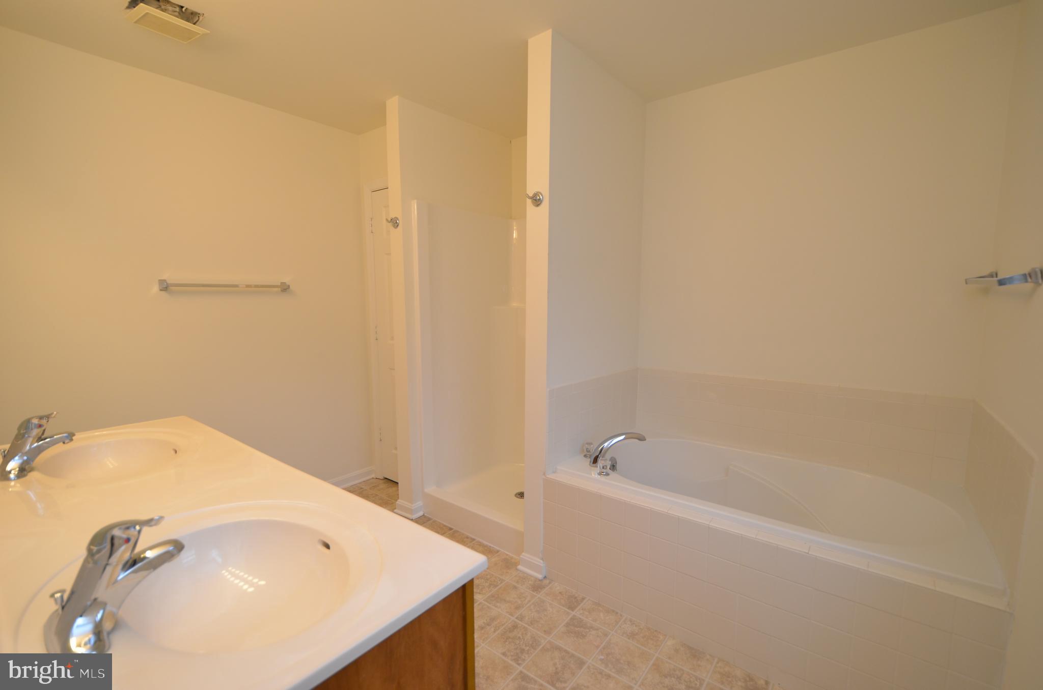 SELBY ON THE BAY - Residential