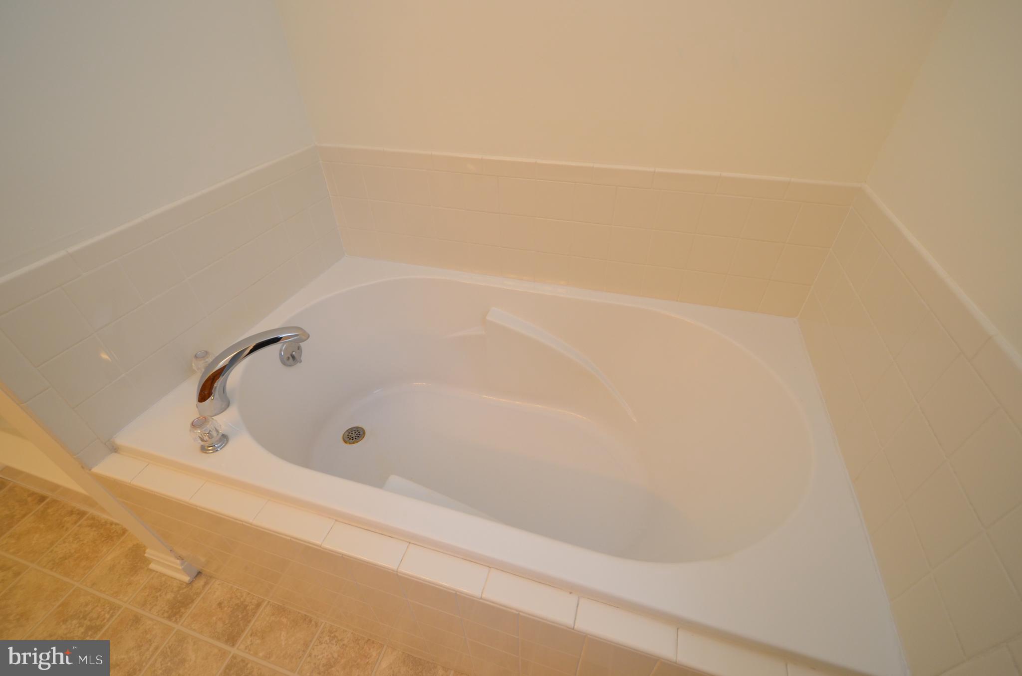 SELBY ON THE BAY - Residential