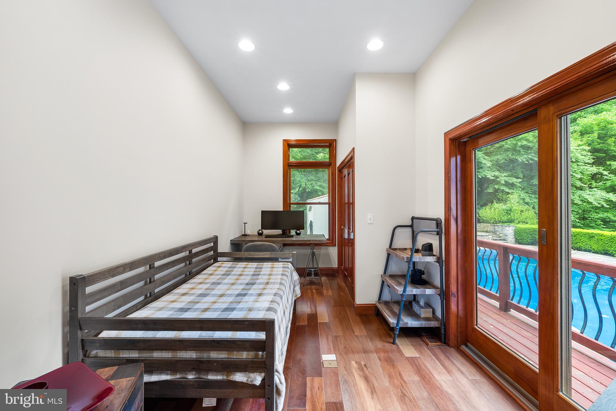 MITCHELL FARM - Residential