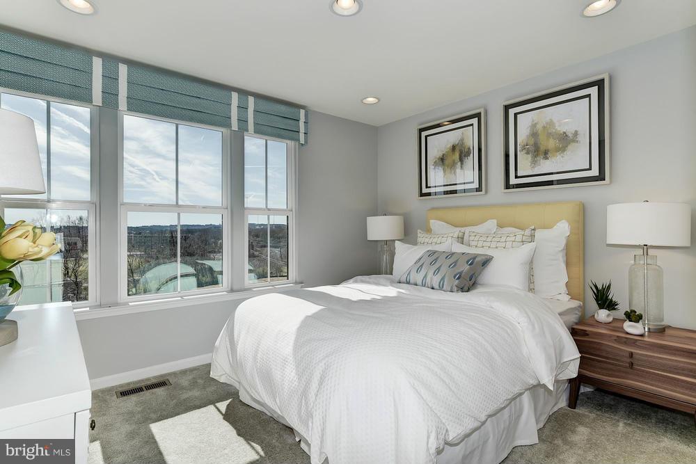 EDITORS PARK - Residential