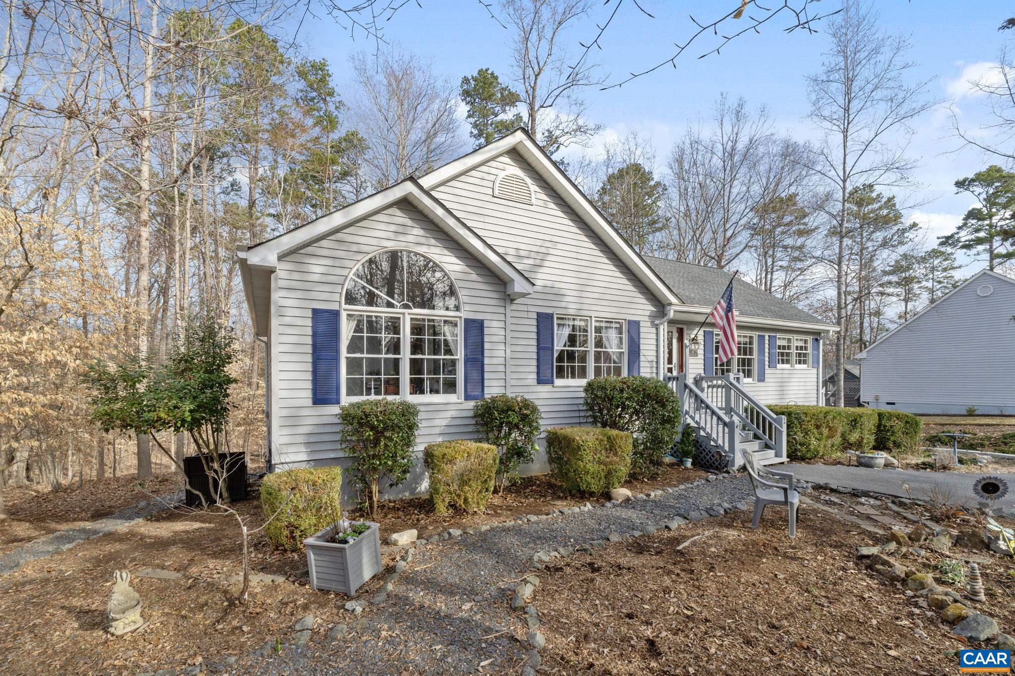 LAKE MONTICELLO - Residential